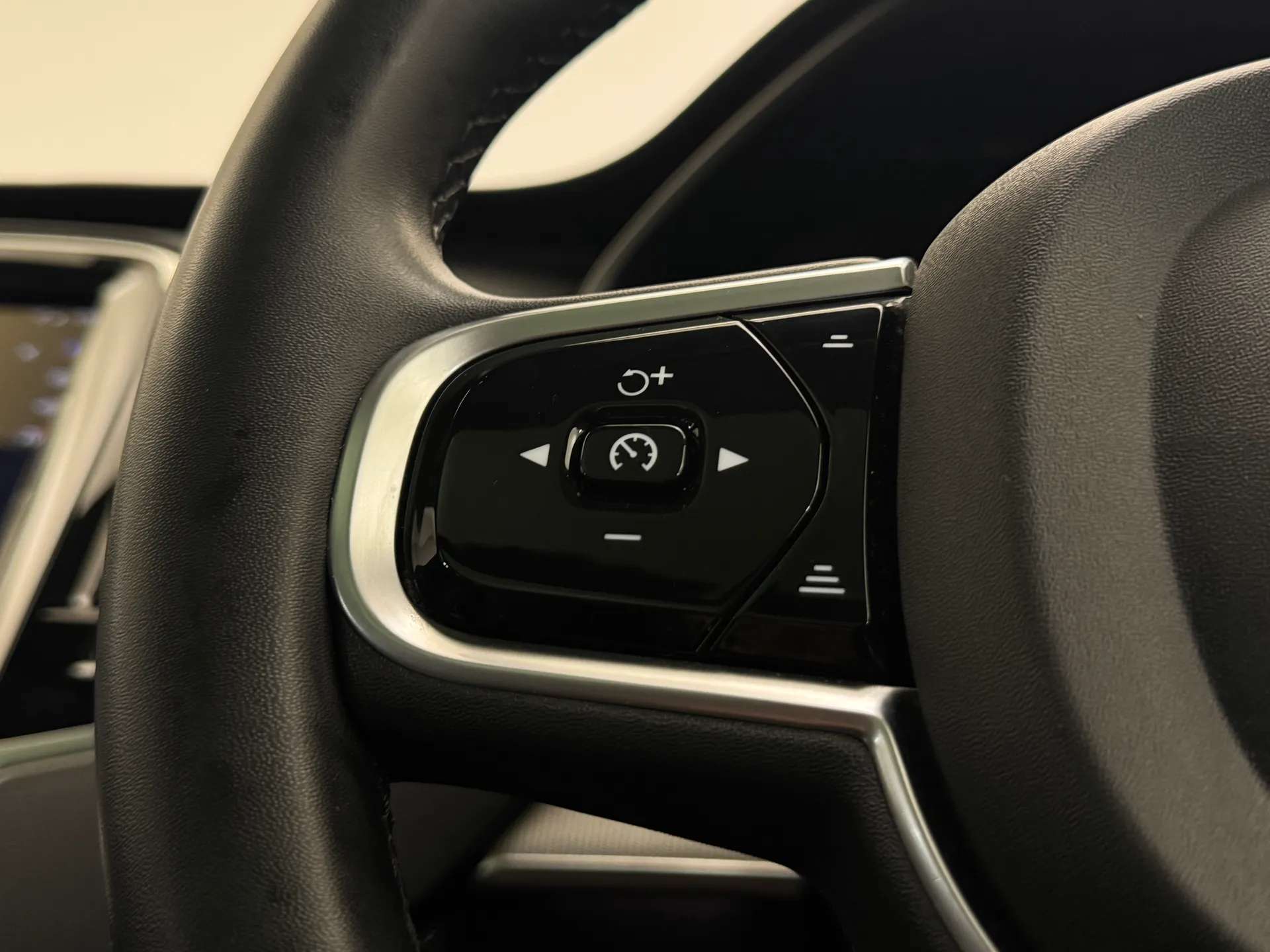 2022 VOLVO XC90 2022 VOLVO XC90