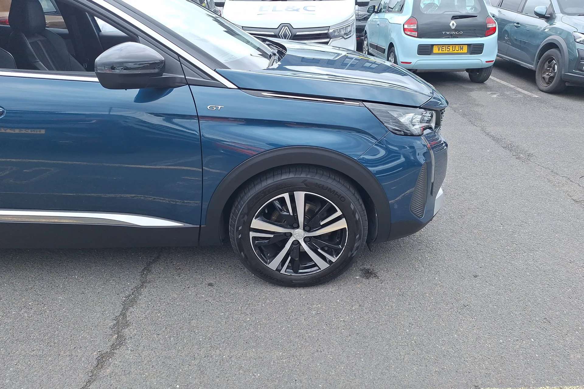A 2021 PEUGEOT 3008 1.5 BlueHDi GT 5dr A 2021 PEUGEOT 3008 1.5 BlueHDi GT 5dr