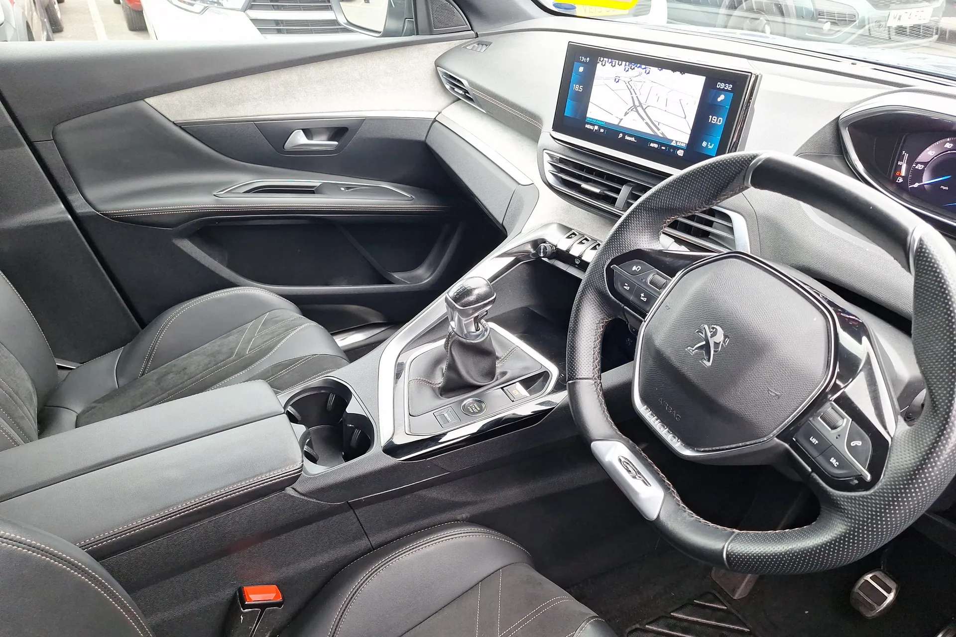 2021 PEUGEOT 3008 2021 PEUGEOT 3008
