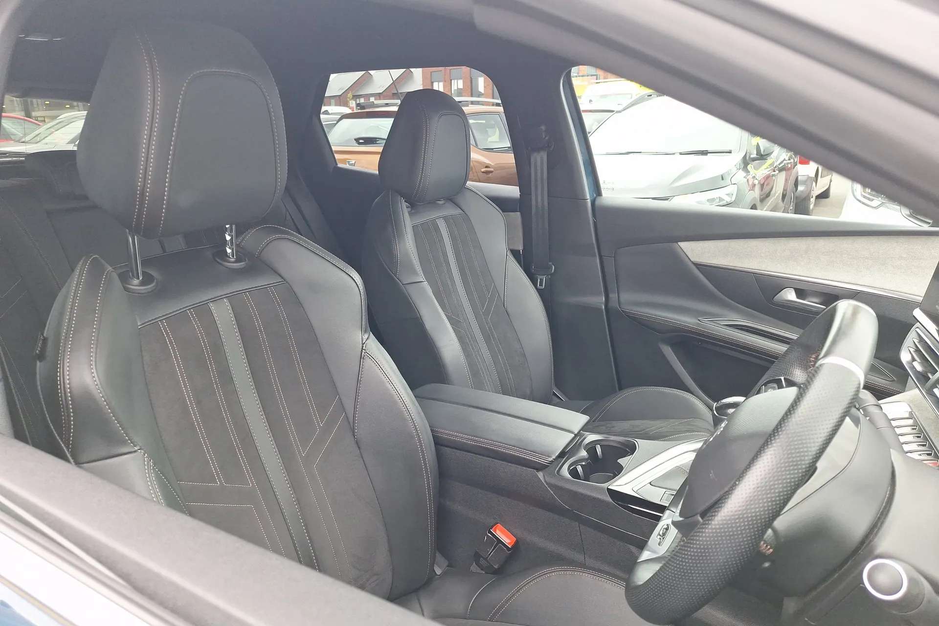 2021 PEUGEOT 3008 2021 PEUGEOT 3008