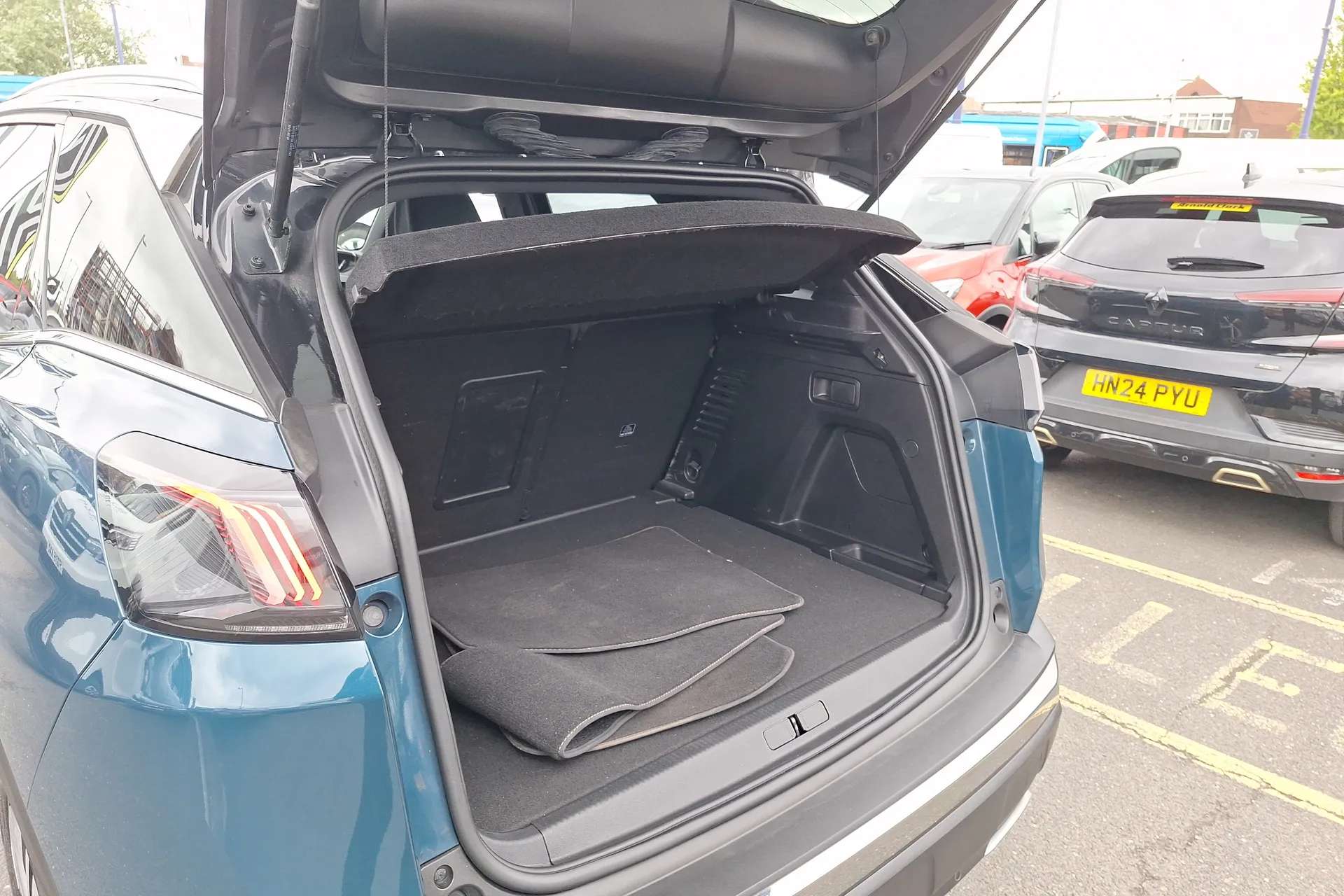 2021 PEUGEOT 3008 2021 PEUGEOT 3008