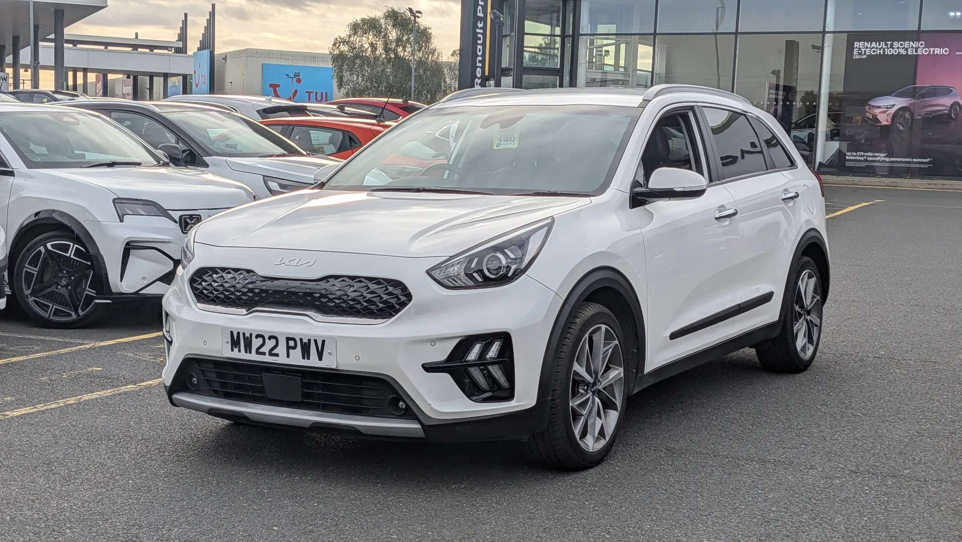 A 2022 KIA NIRO 1.6 GDi Hybrid 3 5dr DCT A 2022 KIA NIRO 1.6 GDi Hybrid 3 5dr DCT