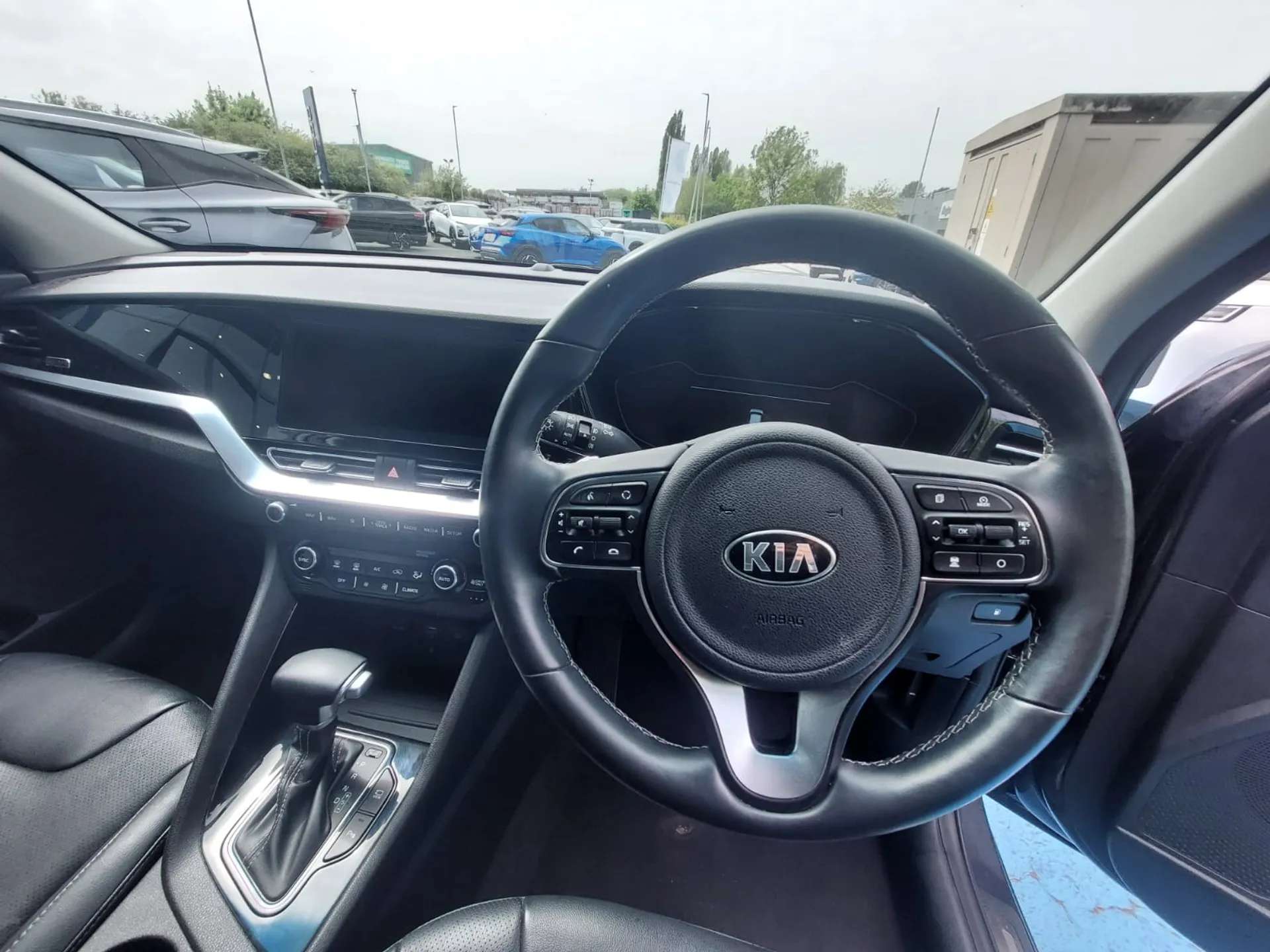 A 2021 KIA NIRO 1.6 GDi Hybrid 4 5dr DCT A 2021 KIA NIRO 1.6 GDi Hybrid 4 5dr DCT