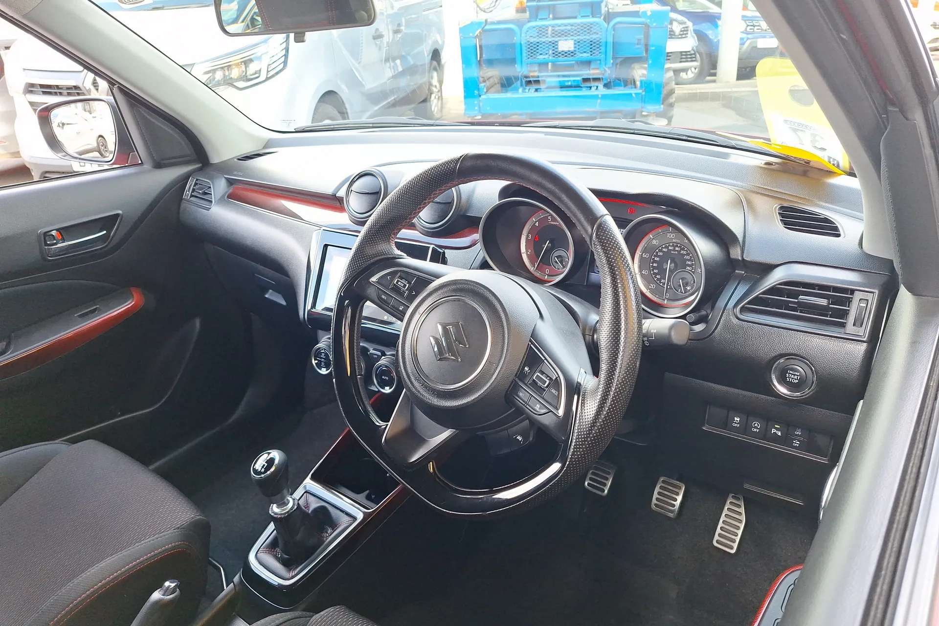 2023 SUZUKI SWIFT 2023 SUZUKI SWIFT