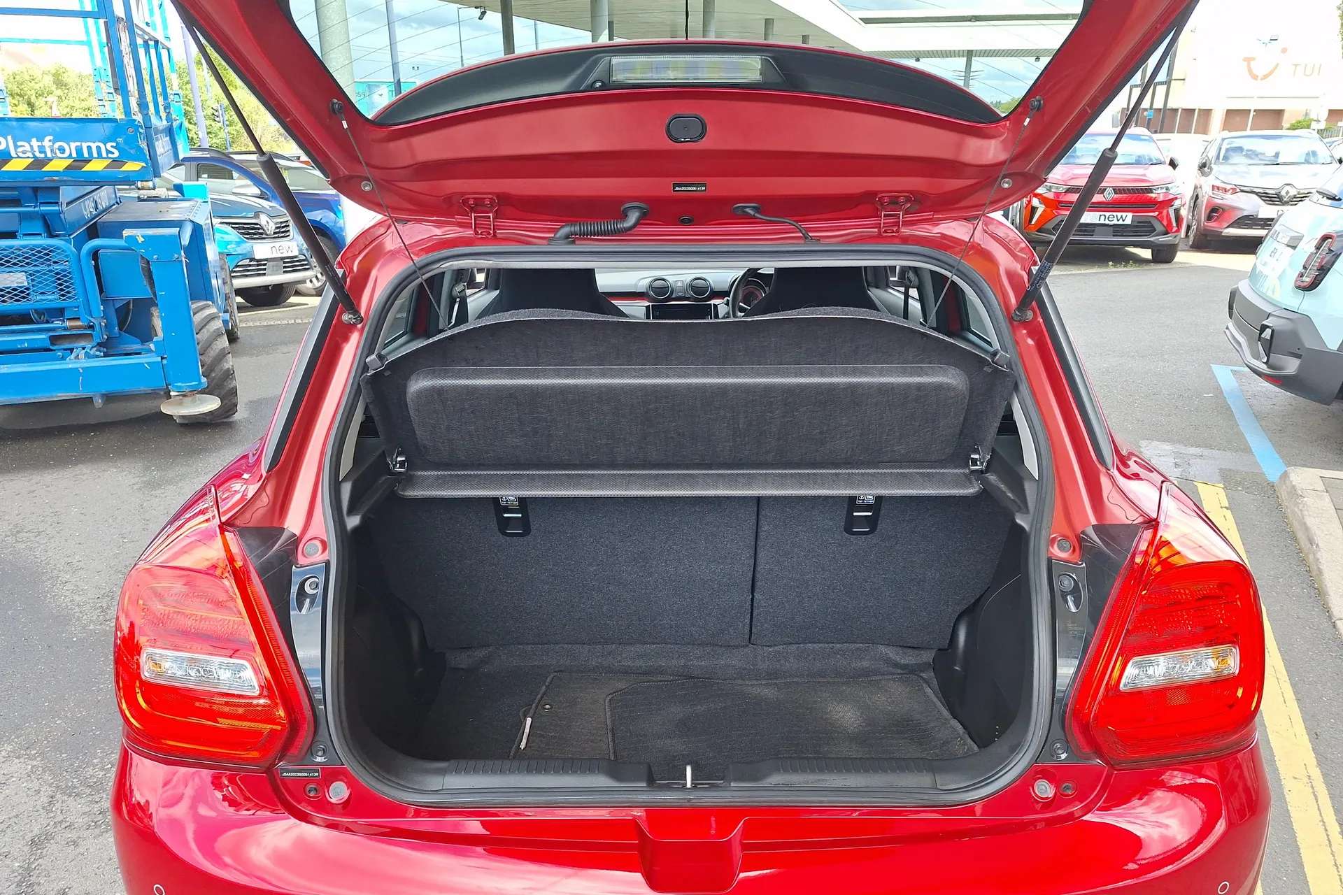 2023 SUZUKI SWIFT 2023 SUZUKI SWIFT