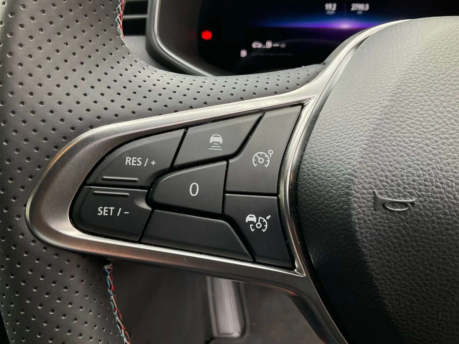 2024 RENAULT CLIO 2024 RENAULT CLIO