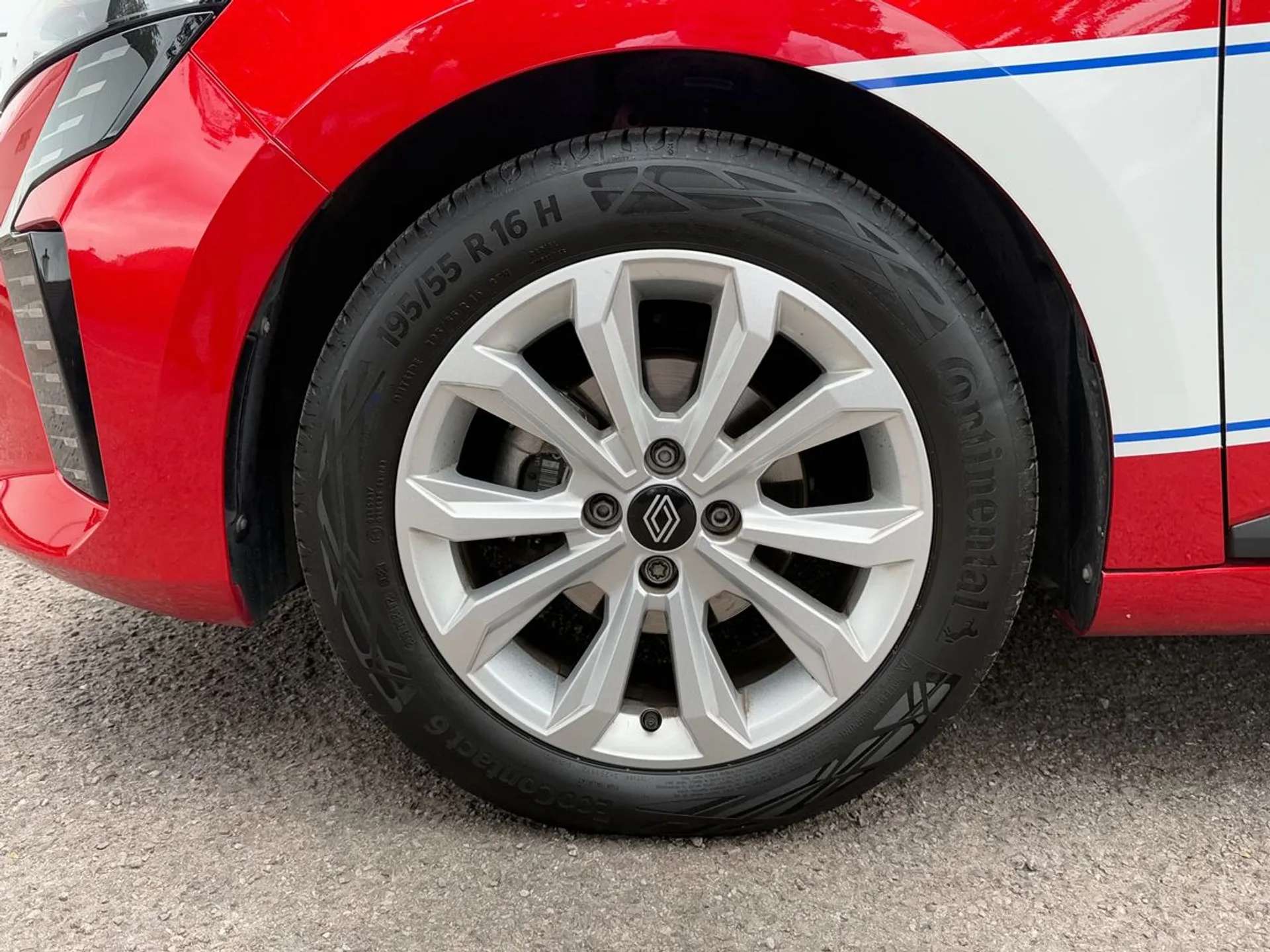 2024 RENAULT CLIO 2024 RENAULT CLIO