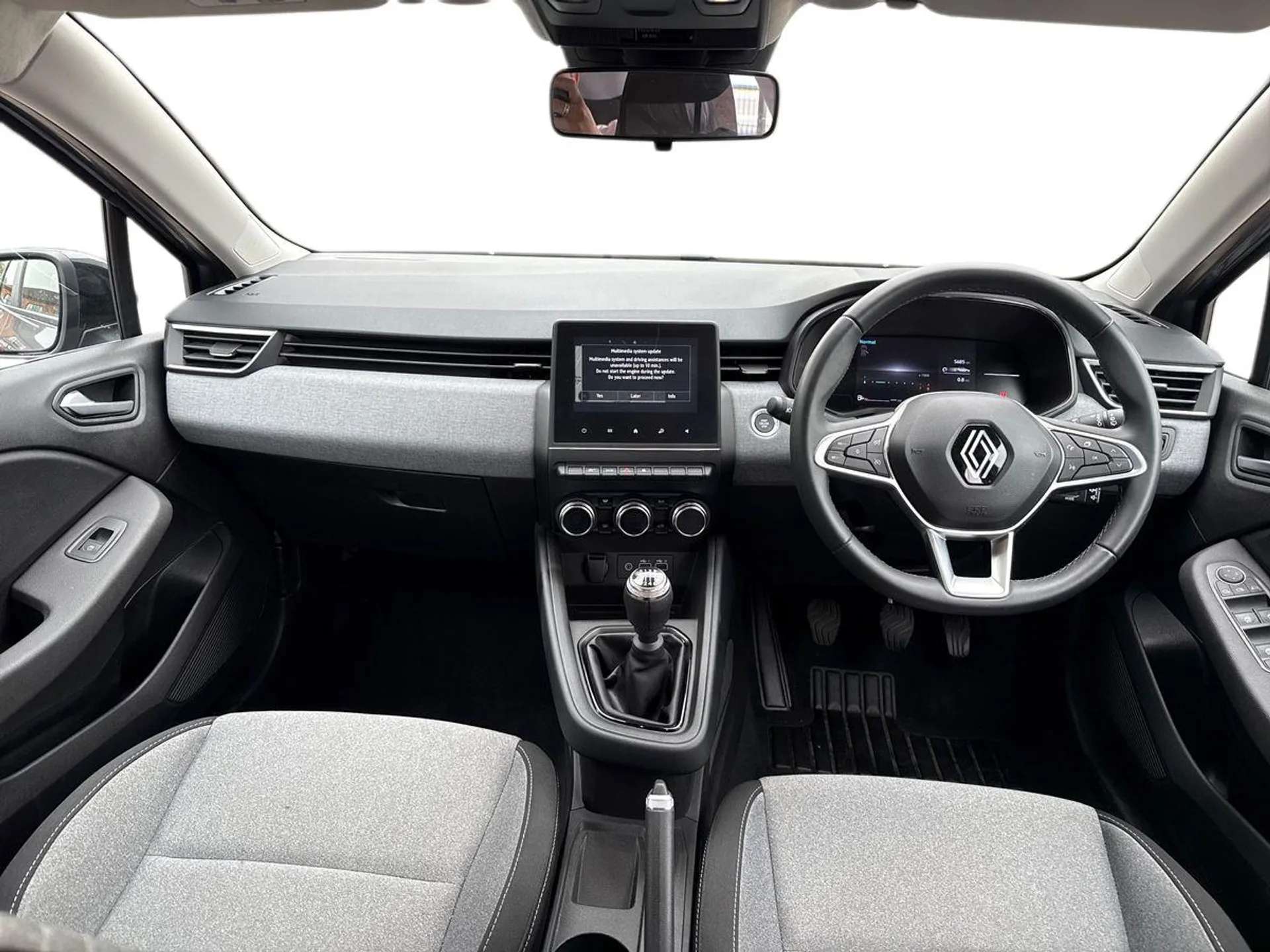 2024 RENAULT CLIO 2024 RENAULT CLIO