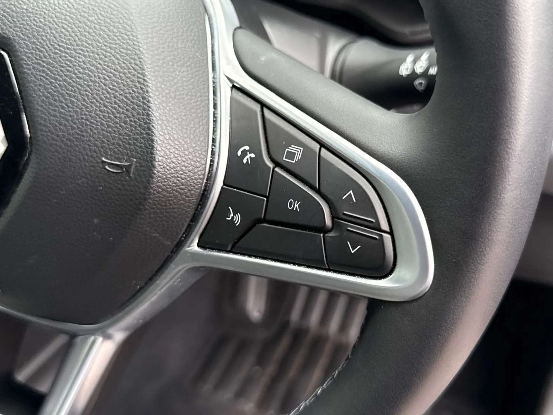 2024 RENAULT CLIO 2024 RENAULT CLIO