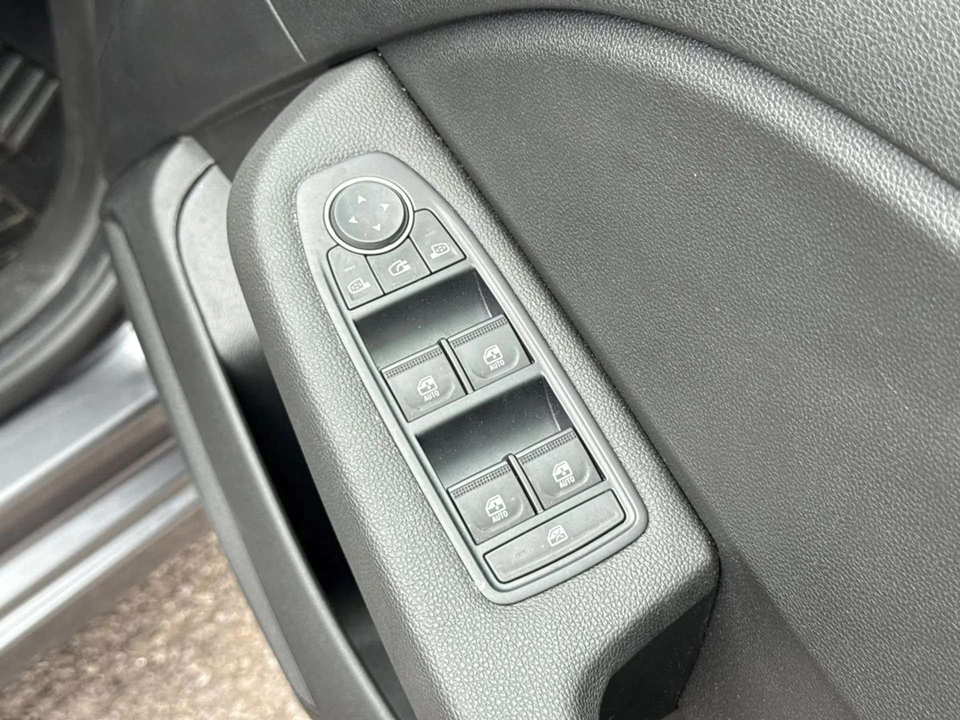 2024 RENAULT CLIO 2024 RENAULT CLIO