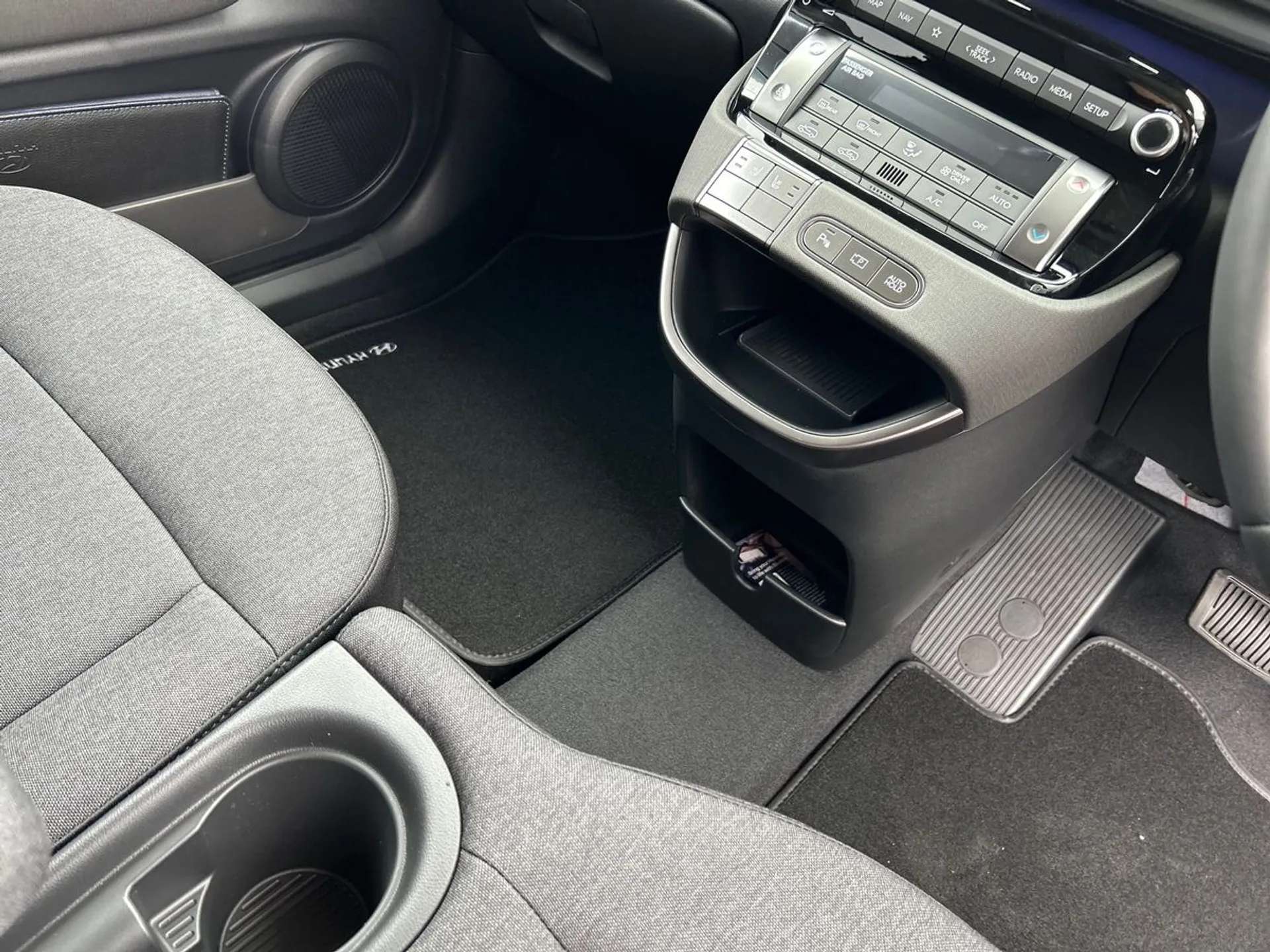 2025 HYUNDAI INSTER 2025 HYUNDAI INSTER