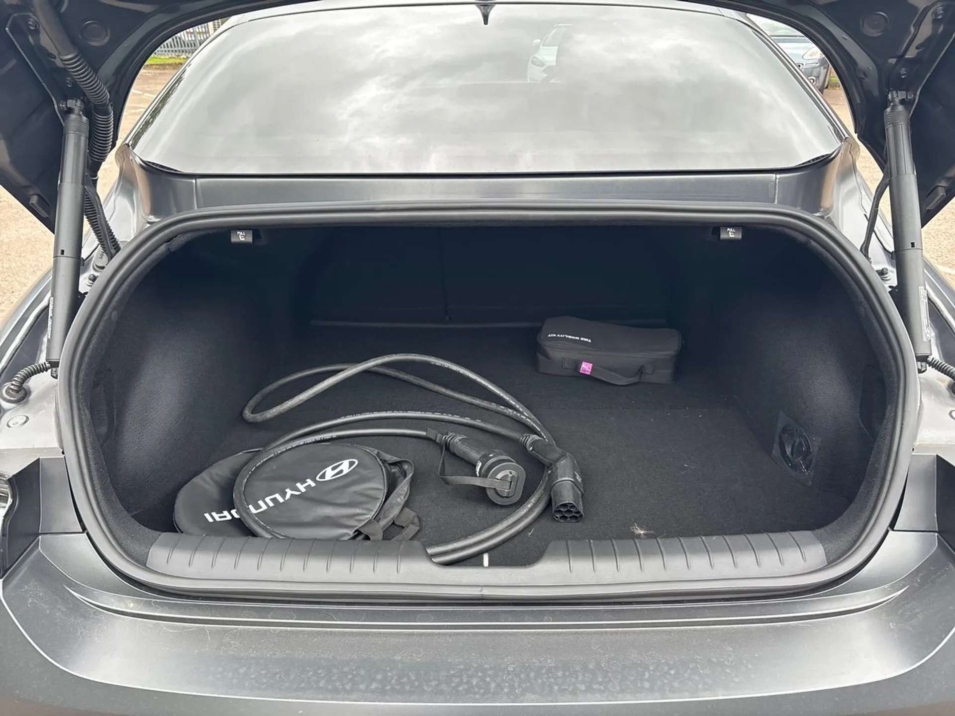 2024 HYUNDAI IONIQ 6 2024 HYUNDAI IONIQ 6