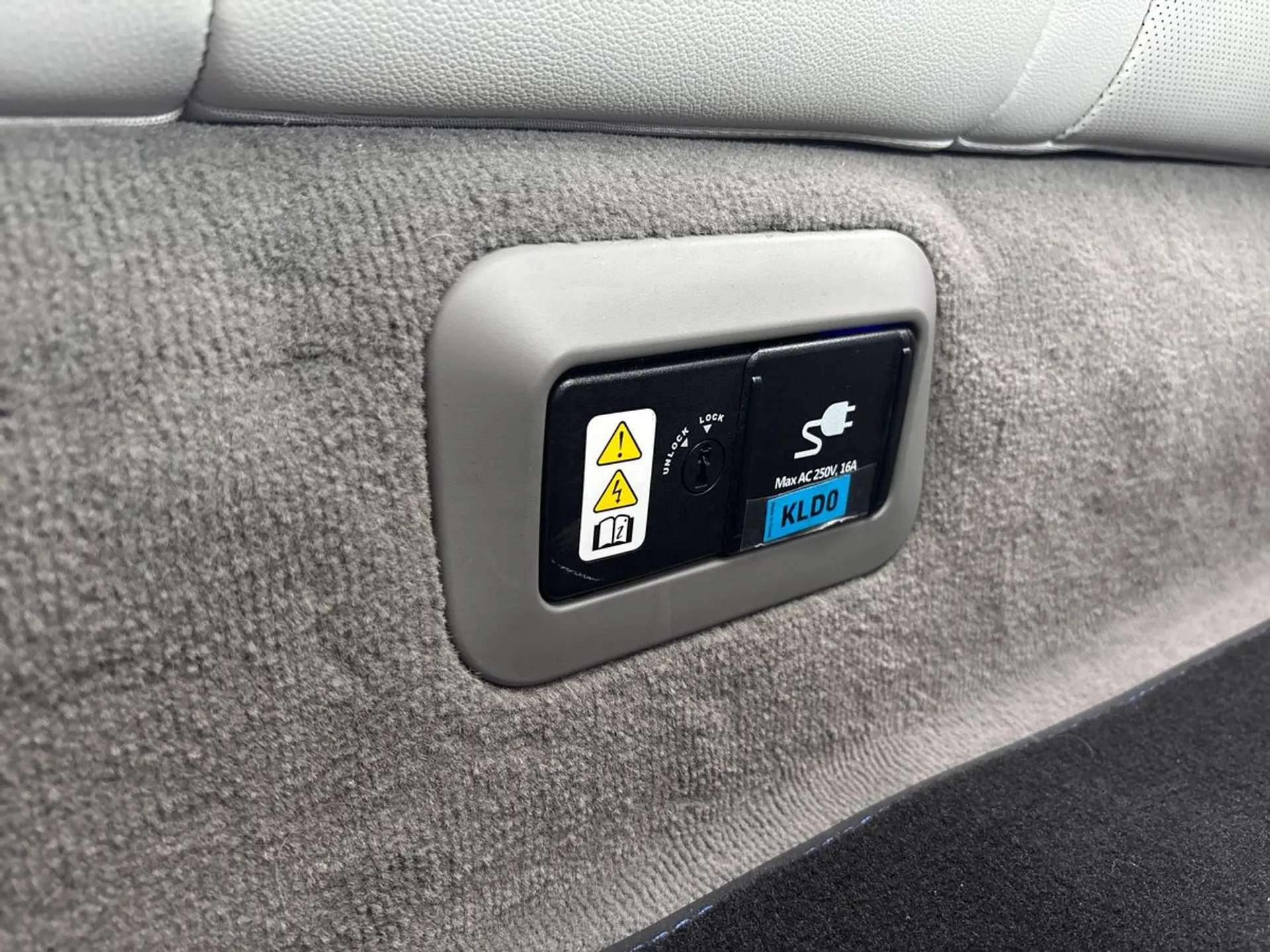 2024 HYUNDAI IONIQ 6 2024 HYUNDAI IONIQ 6