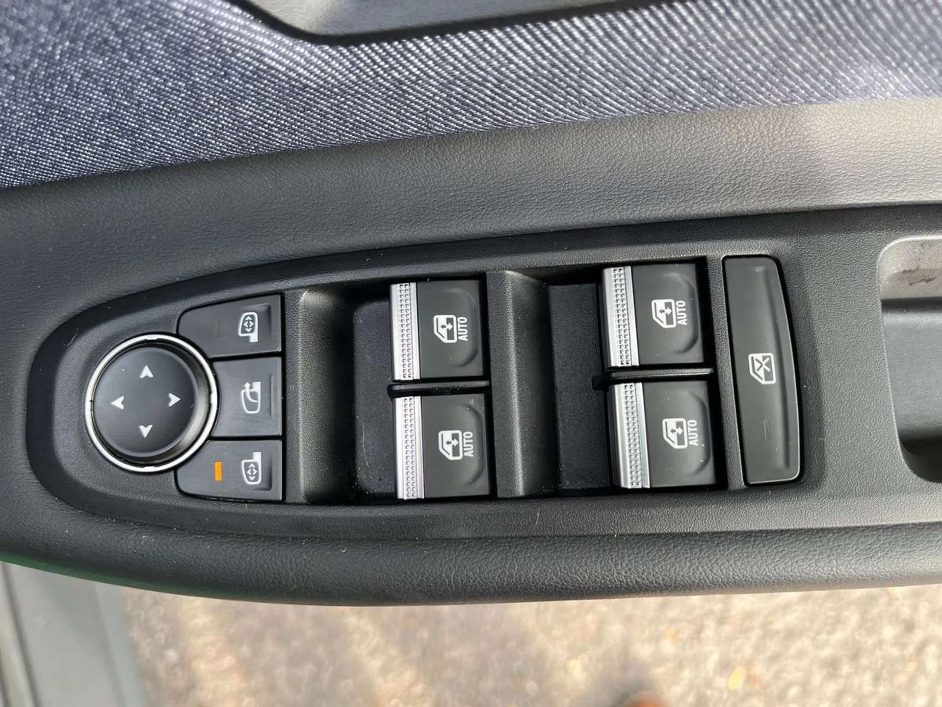 2025 RENAULT 5 2025 RENAULT 5