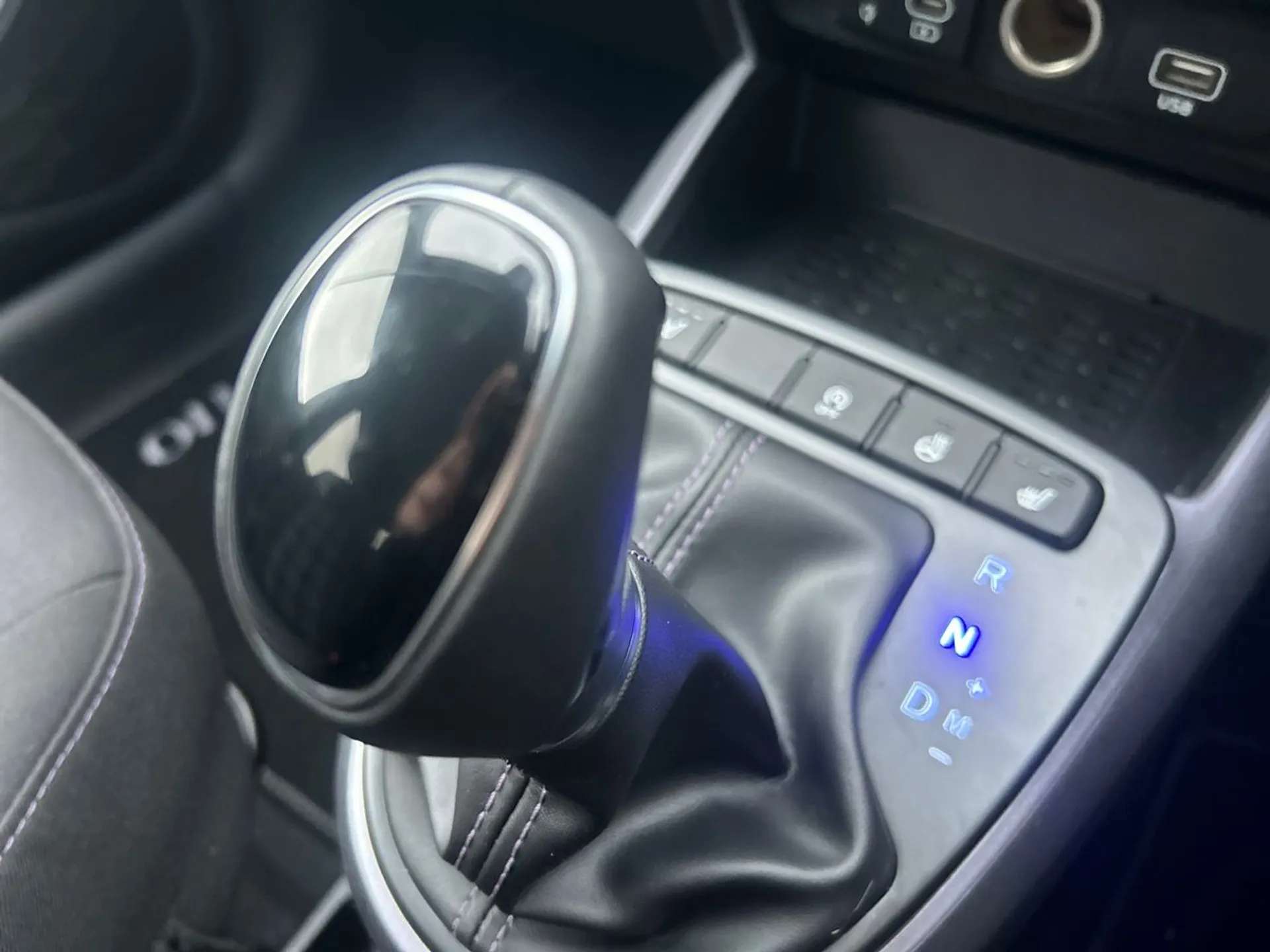 2024 HYUNDAI I10 2024 HYUNDAI I10