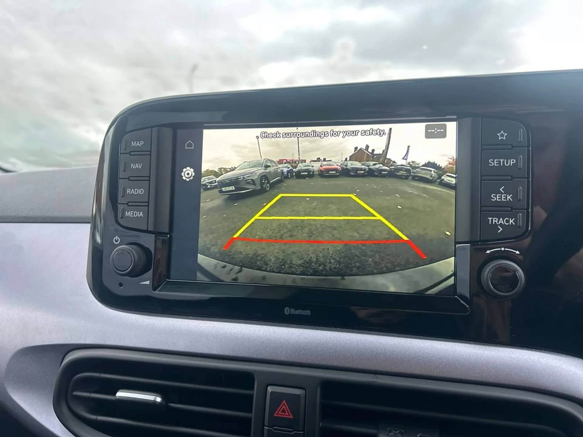 2024 HYUNDAI I10 2024 HYUNDAI I10