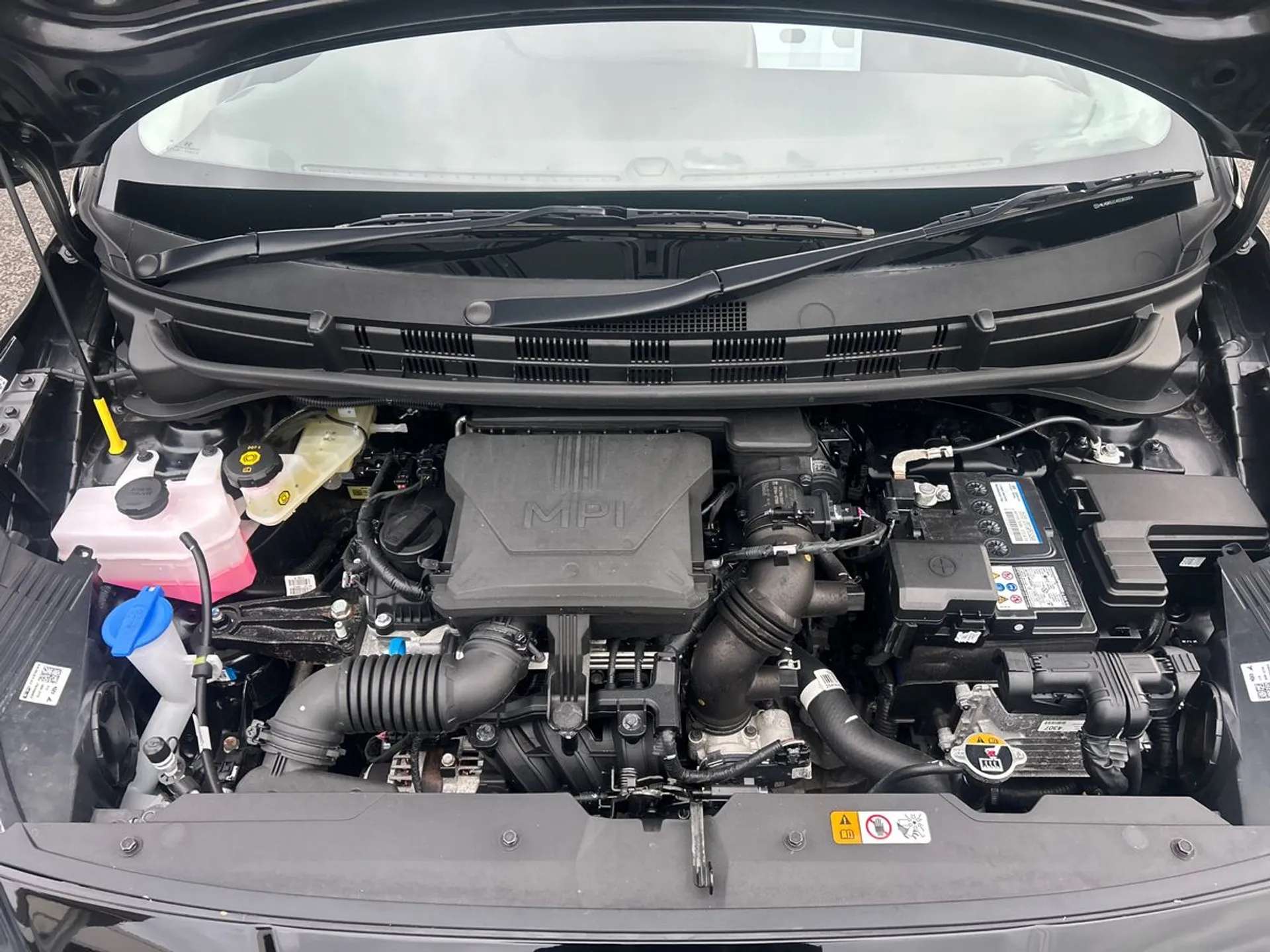 2024 HYUNDAI I10 2024 HYUNDAI I10