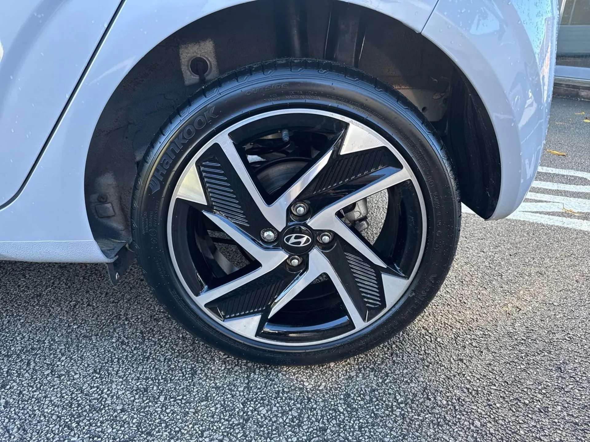 2024 HYUNDAI I10 2024 HYUNDAI I10