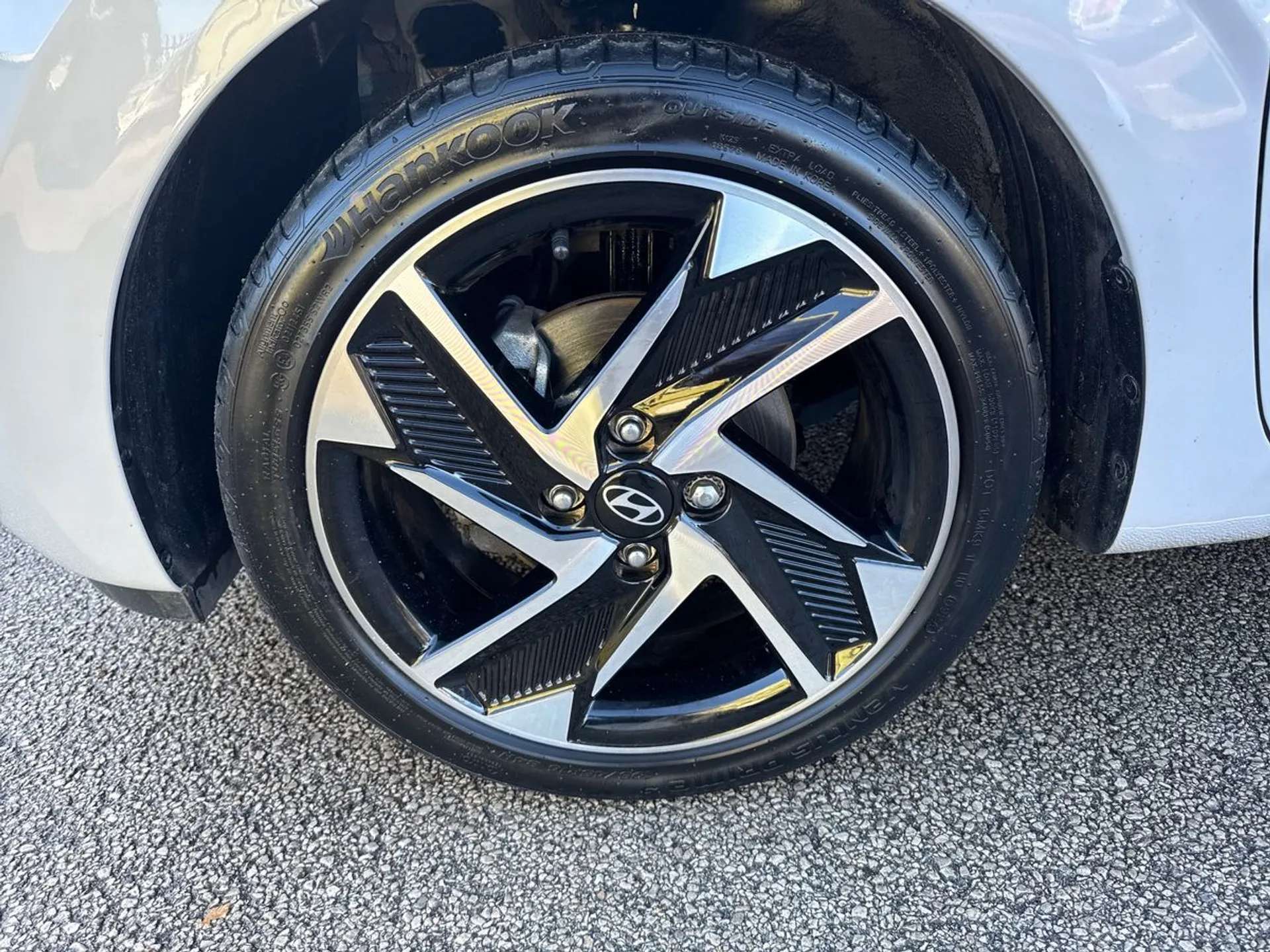 2024 HYUNDAI I10 2024 HYUNDAI I10