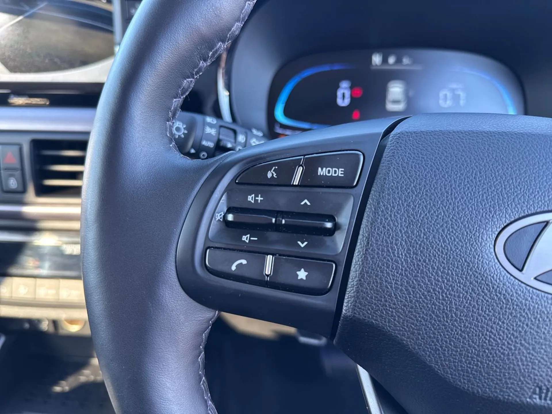 2024 HYUNDAI I10 2024 HYUNDAI I10