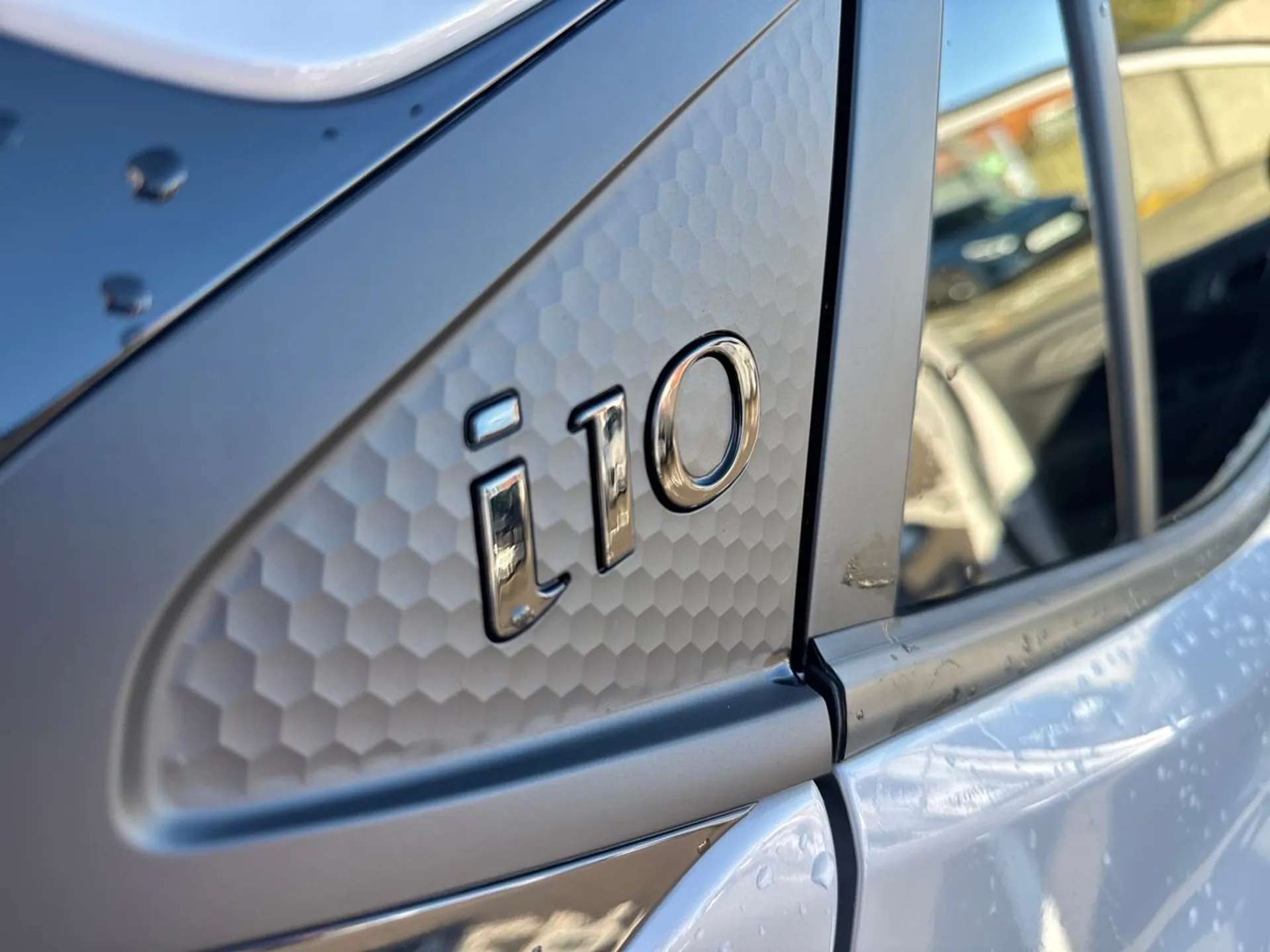 2024 HYUNDAI I10 2024 HYUNDAI I10