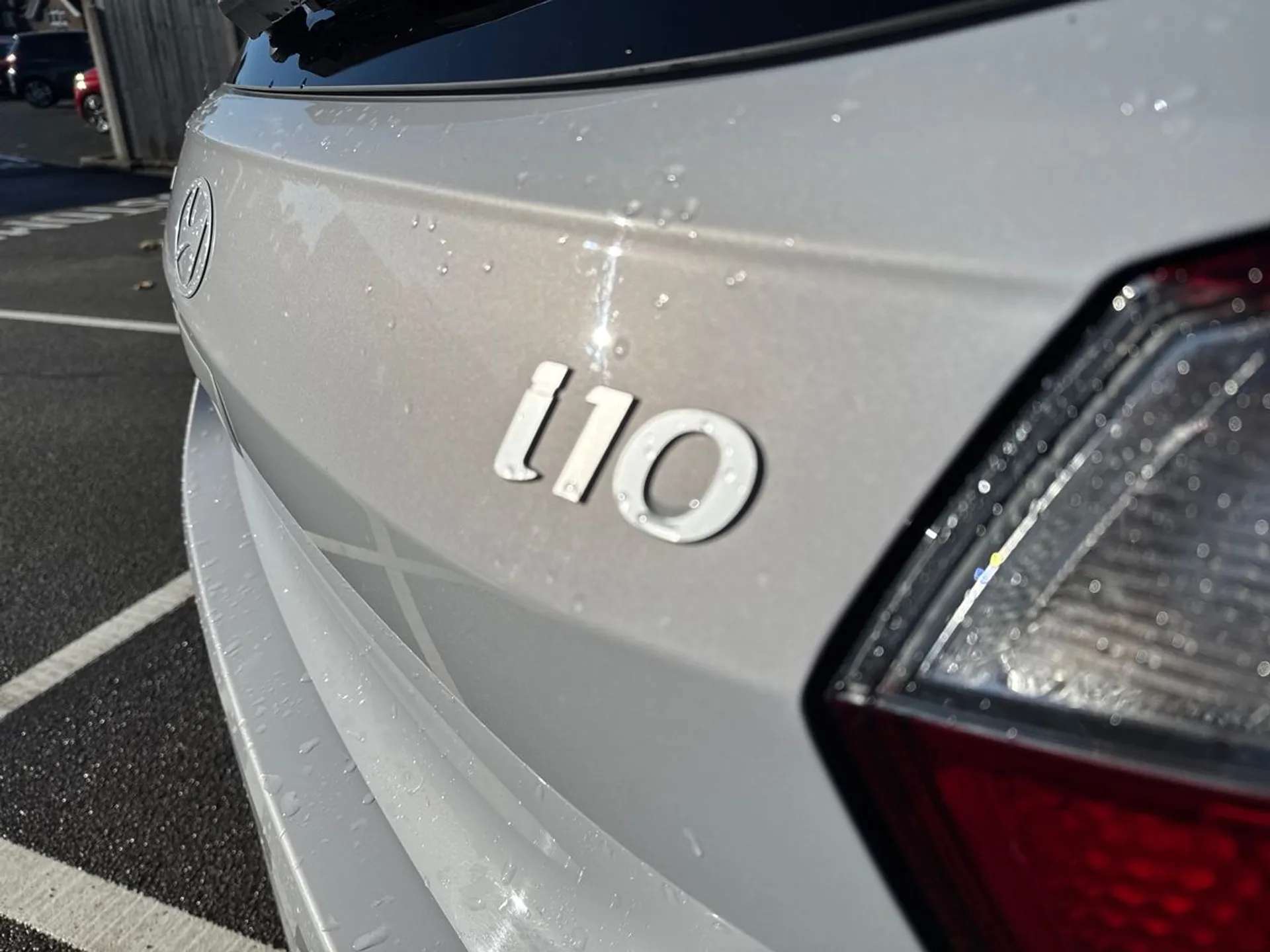 2024 HYUNDAI I10 2024 HYUNDAI I10