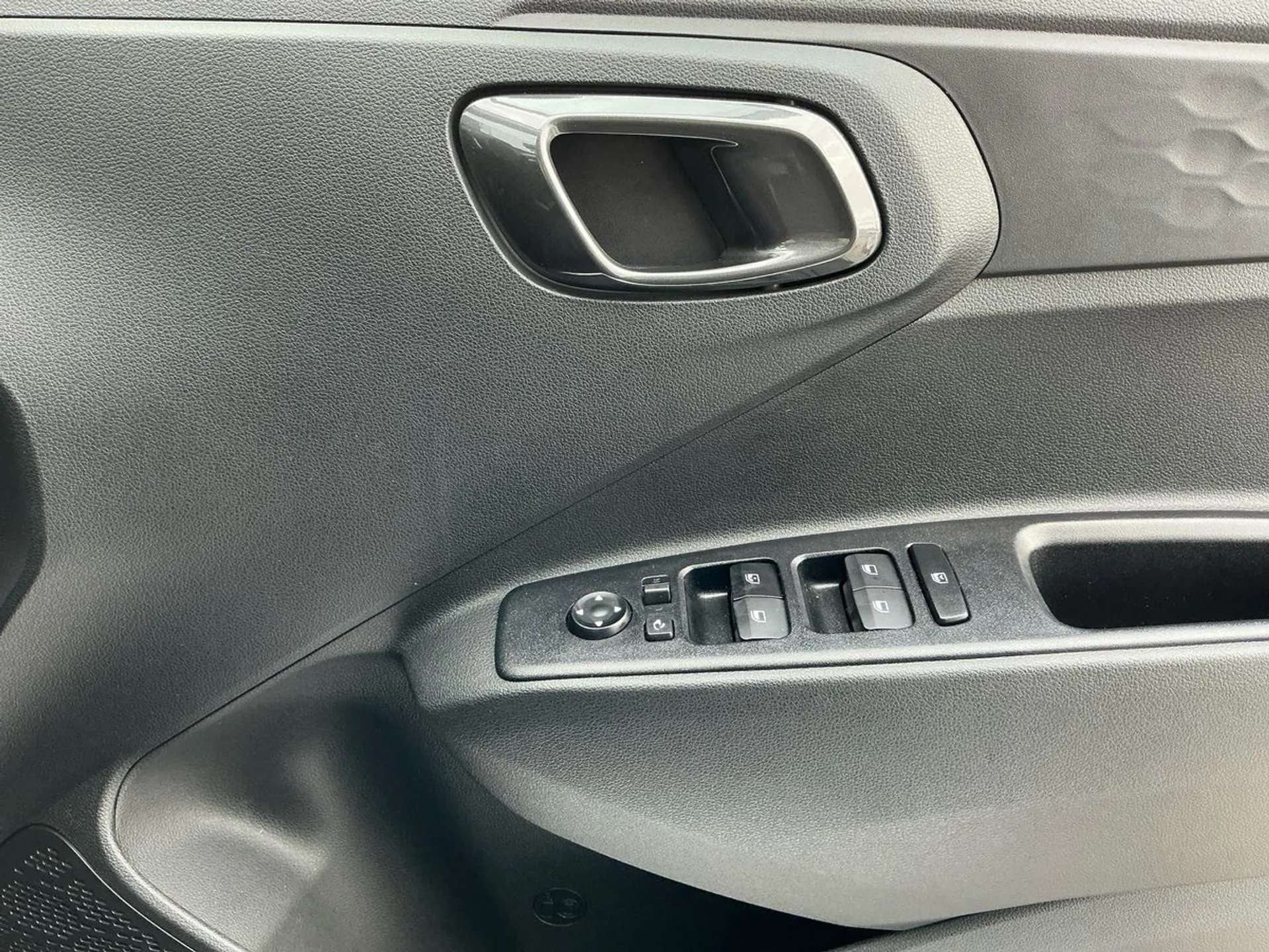 2024 HYUNDAI I10 2024 HYUNDAI I10