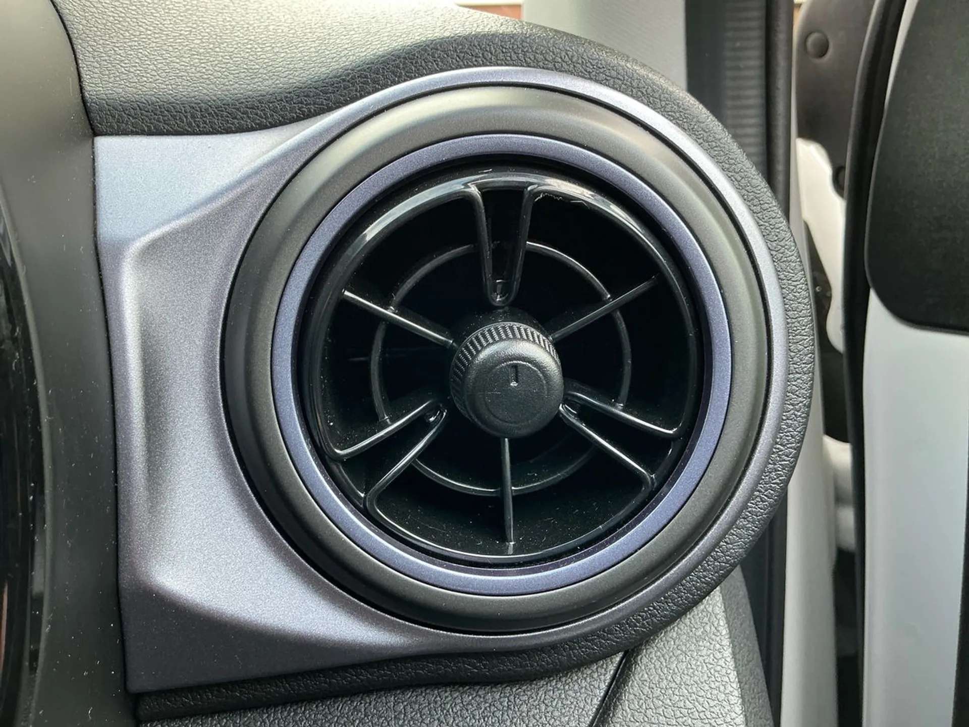 2024 HYUNDAI I10 2024 HYUNDAI I10