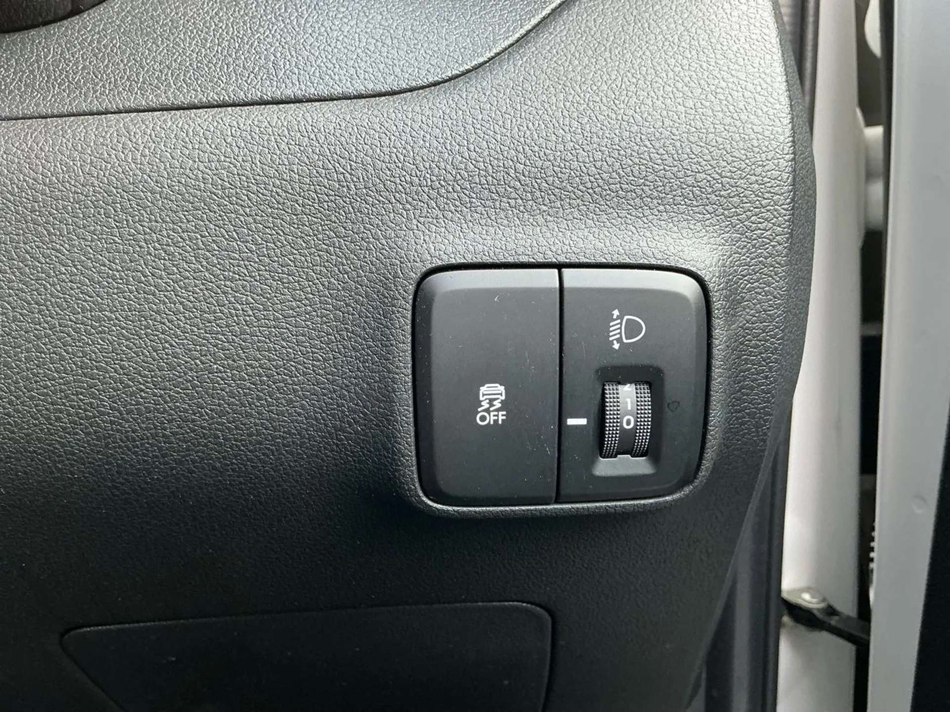 2024 HYUNDAI I10 2024 HYUNDAI I10