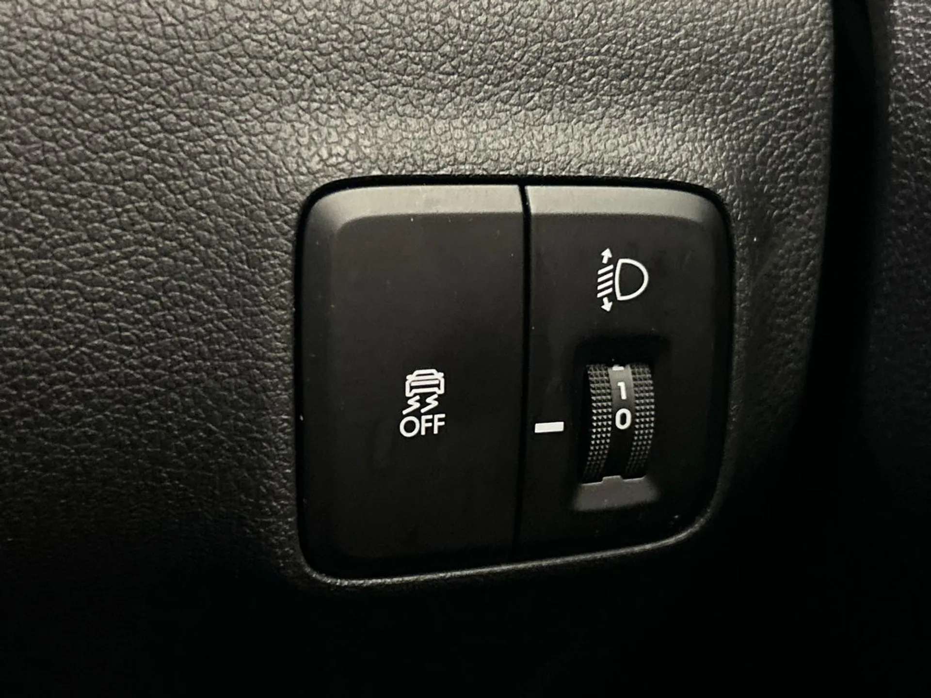 2024 HYUNDAI I10 2024 HYUNDAI I10