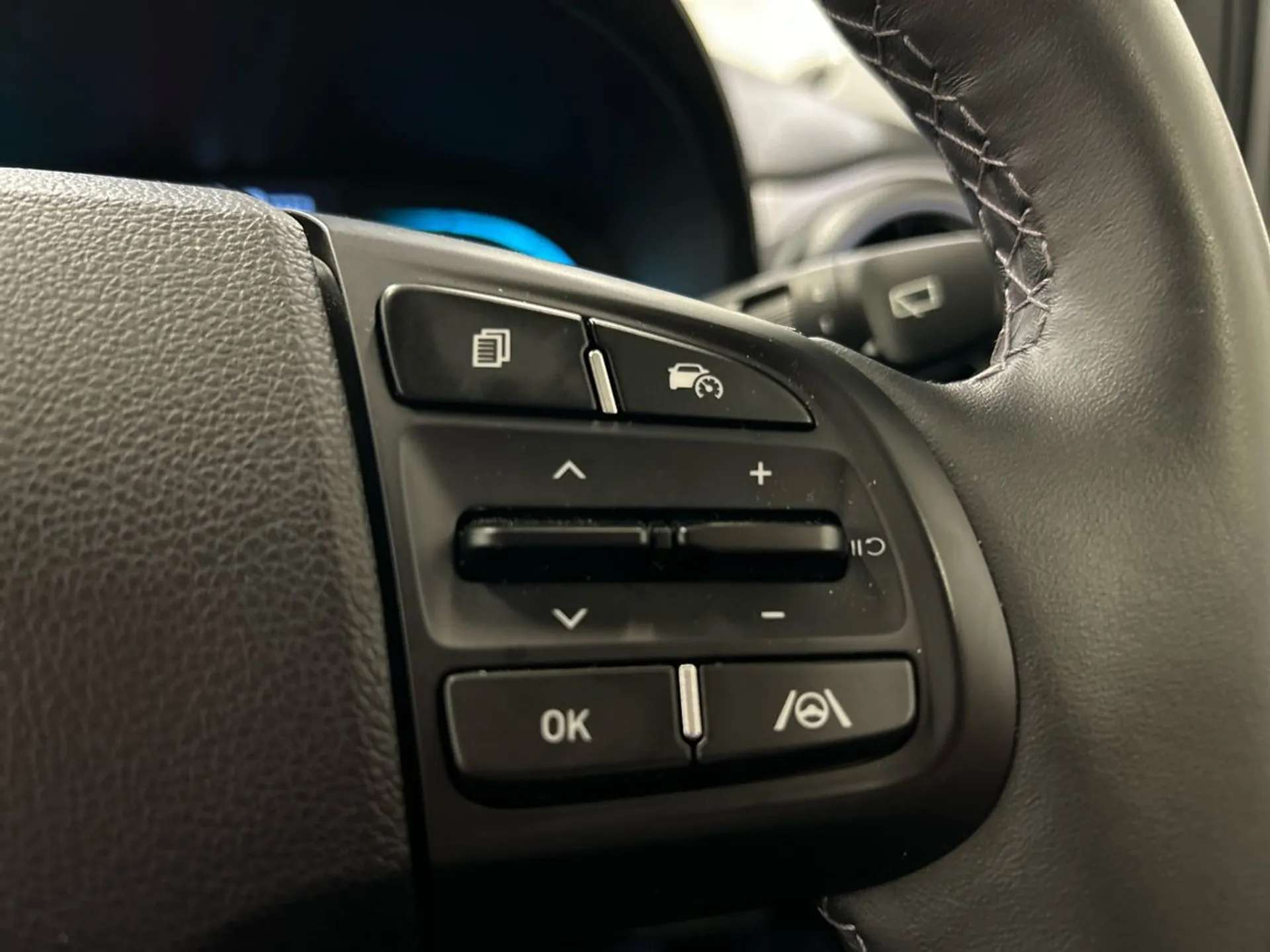 2024 HYUNDAI I10 2024 HYUNDAI I10