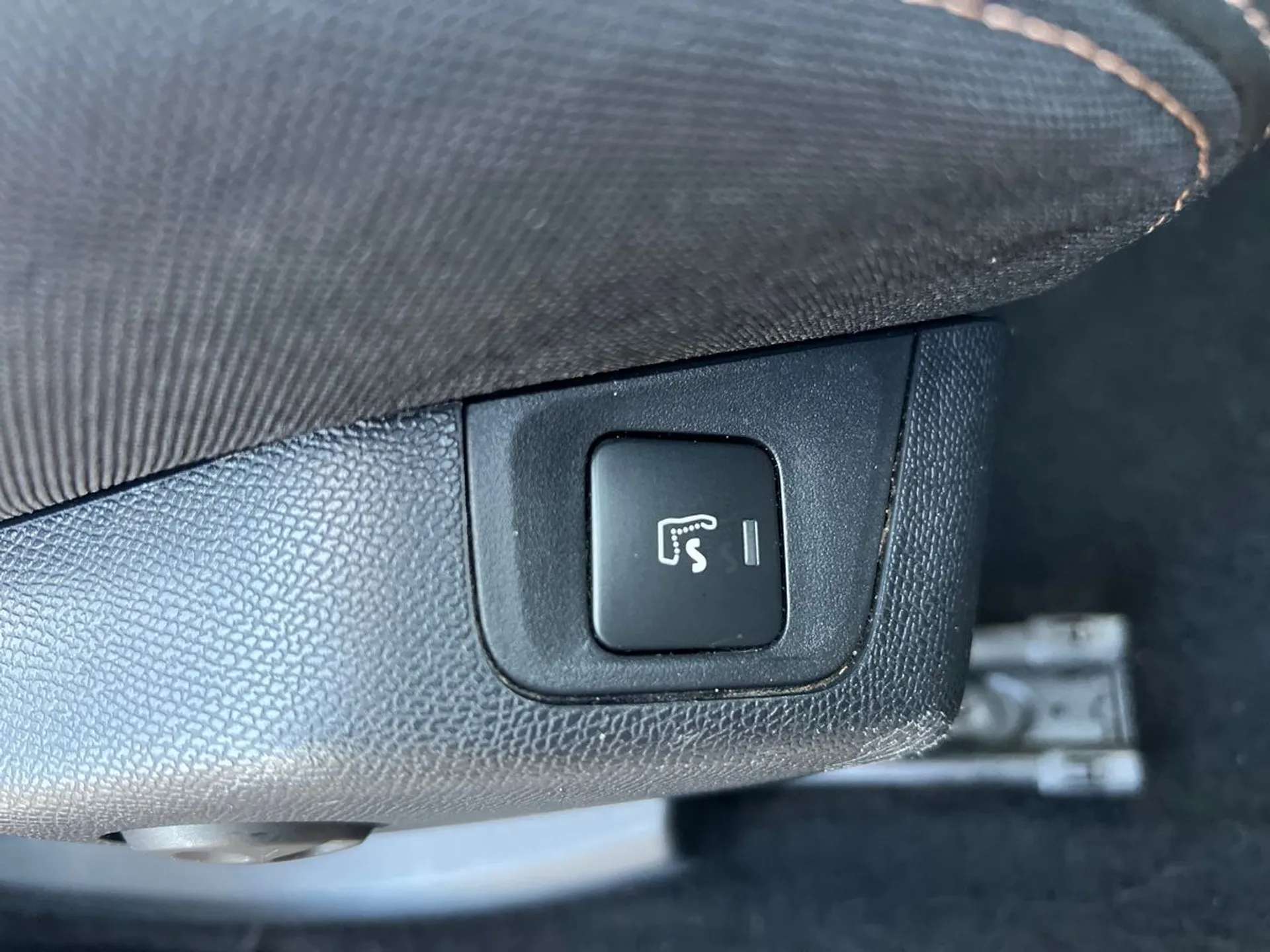 2020 PEUGEOT 3008 2020 PEUGEOT 3008