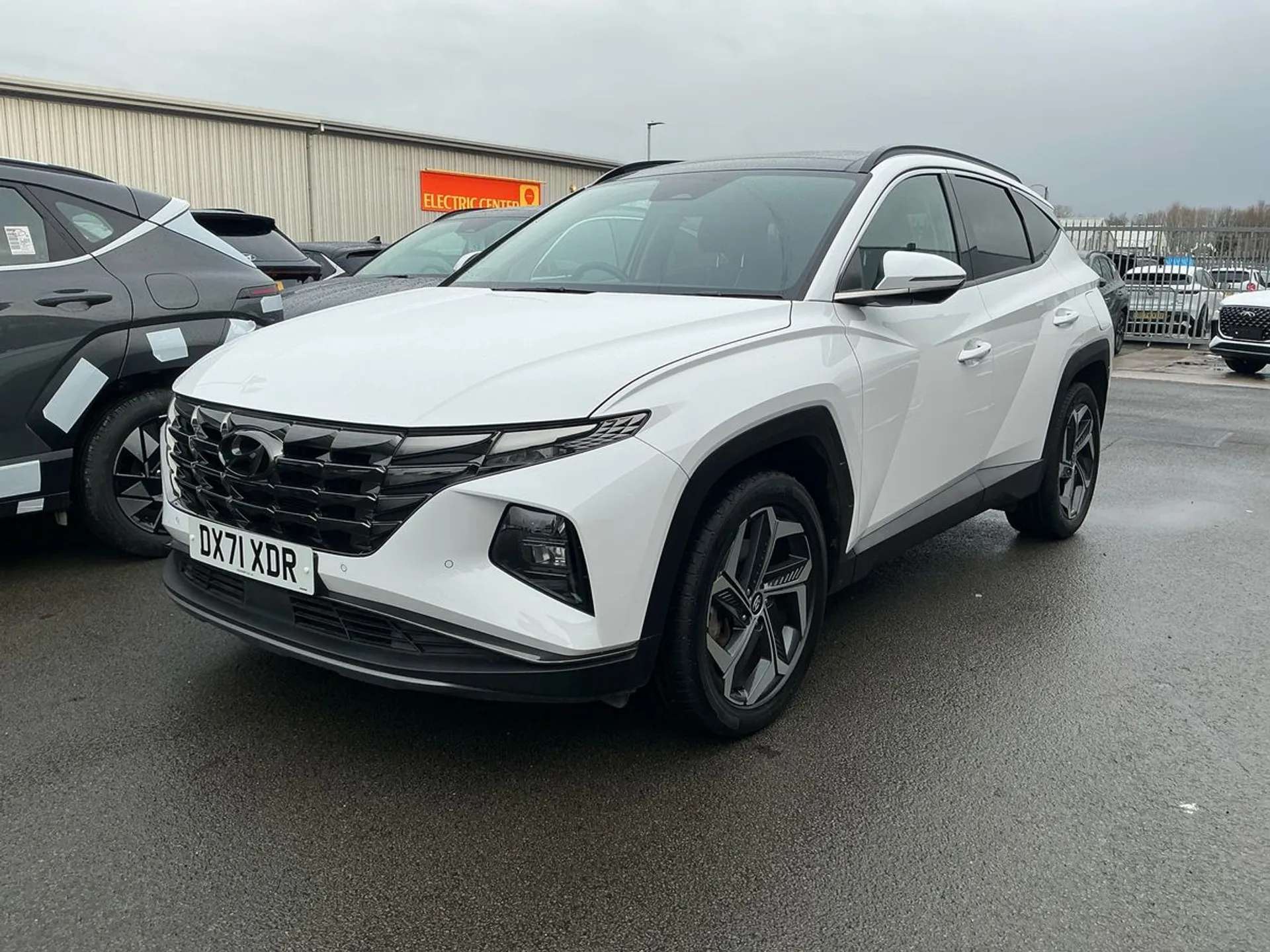 A 2021 HYUNDAI TUCSON 1.6 TGDi Hybrid 230 Ultimate 5dr 2WD Auto - ZERO DEPOSIT FINANCE & CASHBACK AVAILABLE A 2021 HYUNDAI TUCSON 1.6 TGDi Hybrid 230 Ultimate 5dr 2WD Auto - ZERO DEPOSIT FINANCE & CASHBACK AVAILABLE