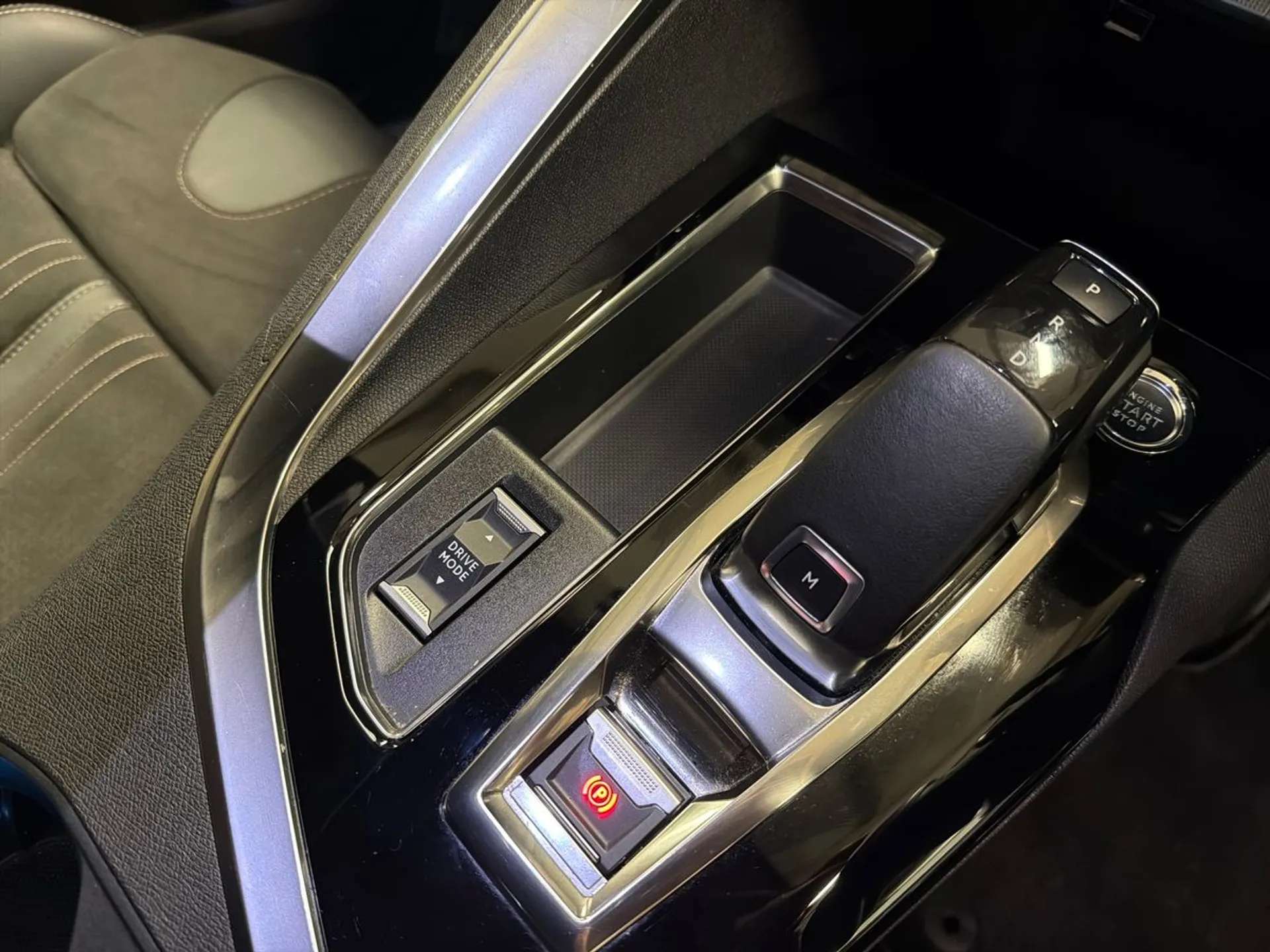 2021 PEUGEOT 3008 2021 PEUGEOT 3008