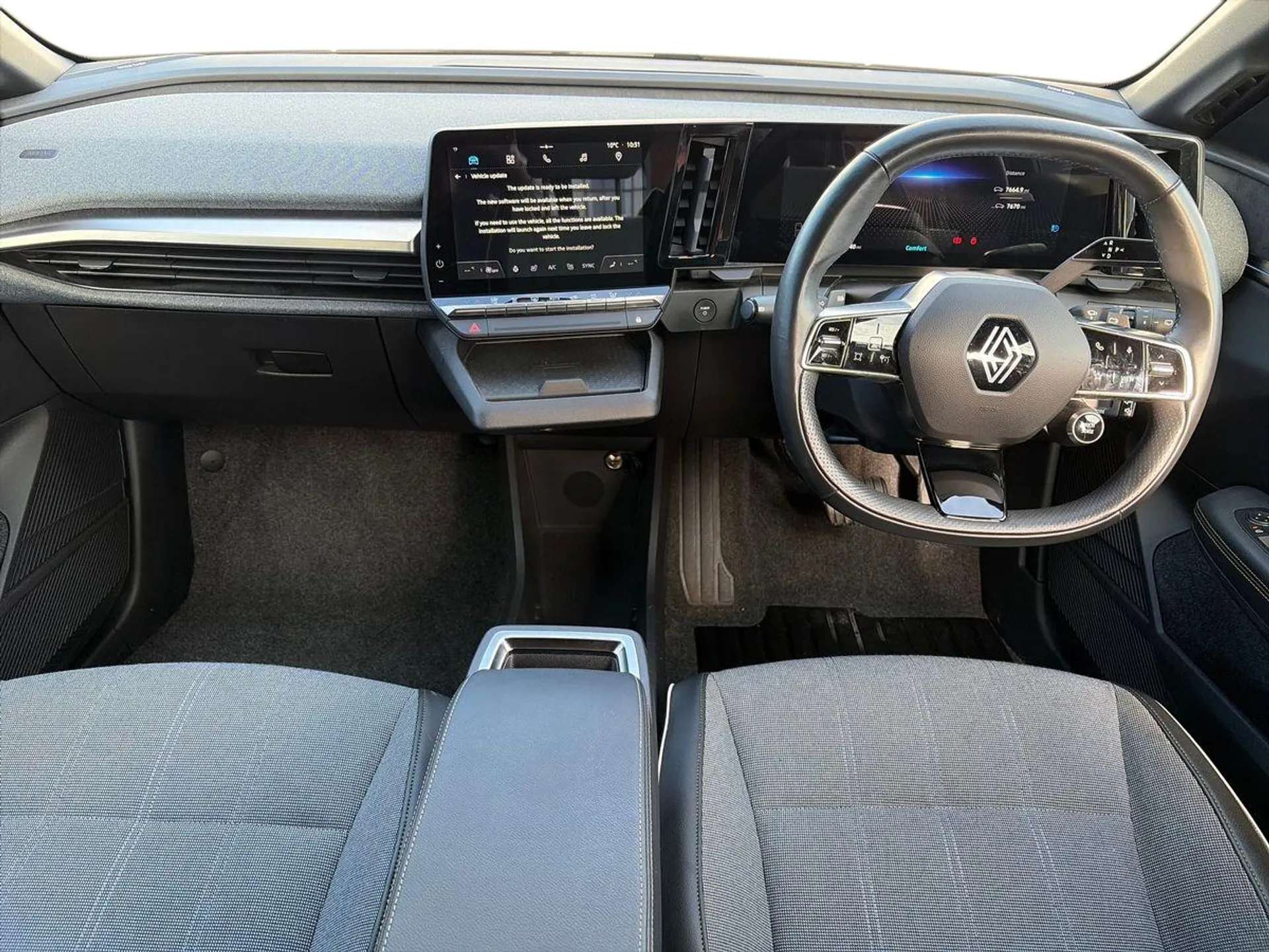 2024 RENAULT MEGANE E-TECH 2024 RENAULT MEGANE E-TECH