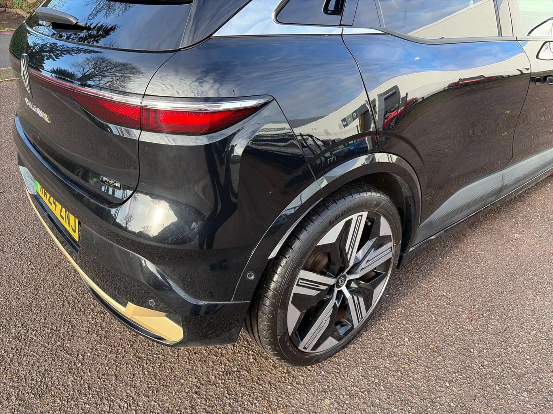 2024 RENAULT MEGANE E-TECH 2024 RENAULT MEGANE E-TECH