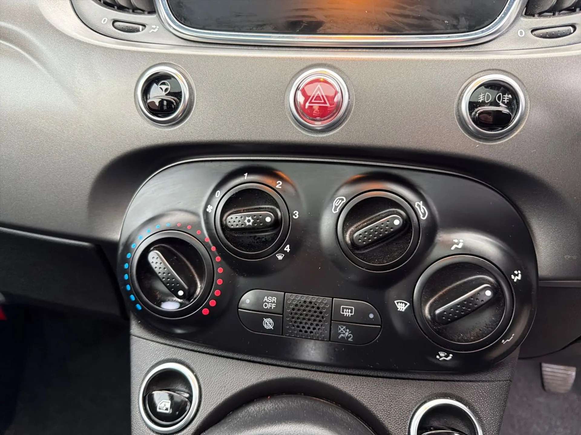 2020 FIAT 500 2020 FIAT 500