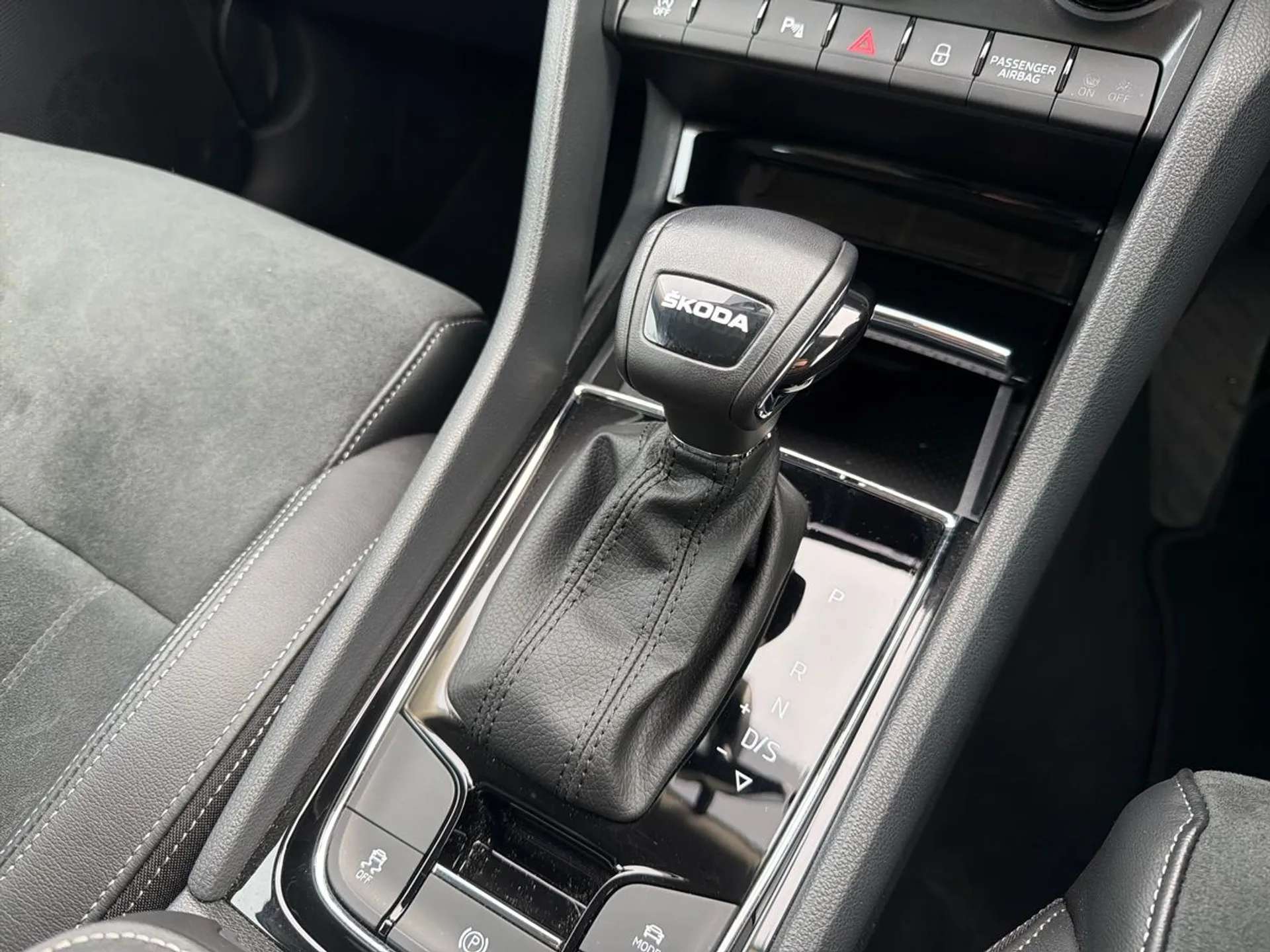 2023 SKODA KAROQ 2023 SKODA KAROQ