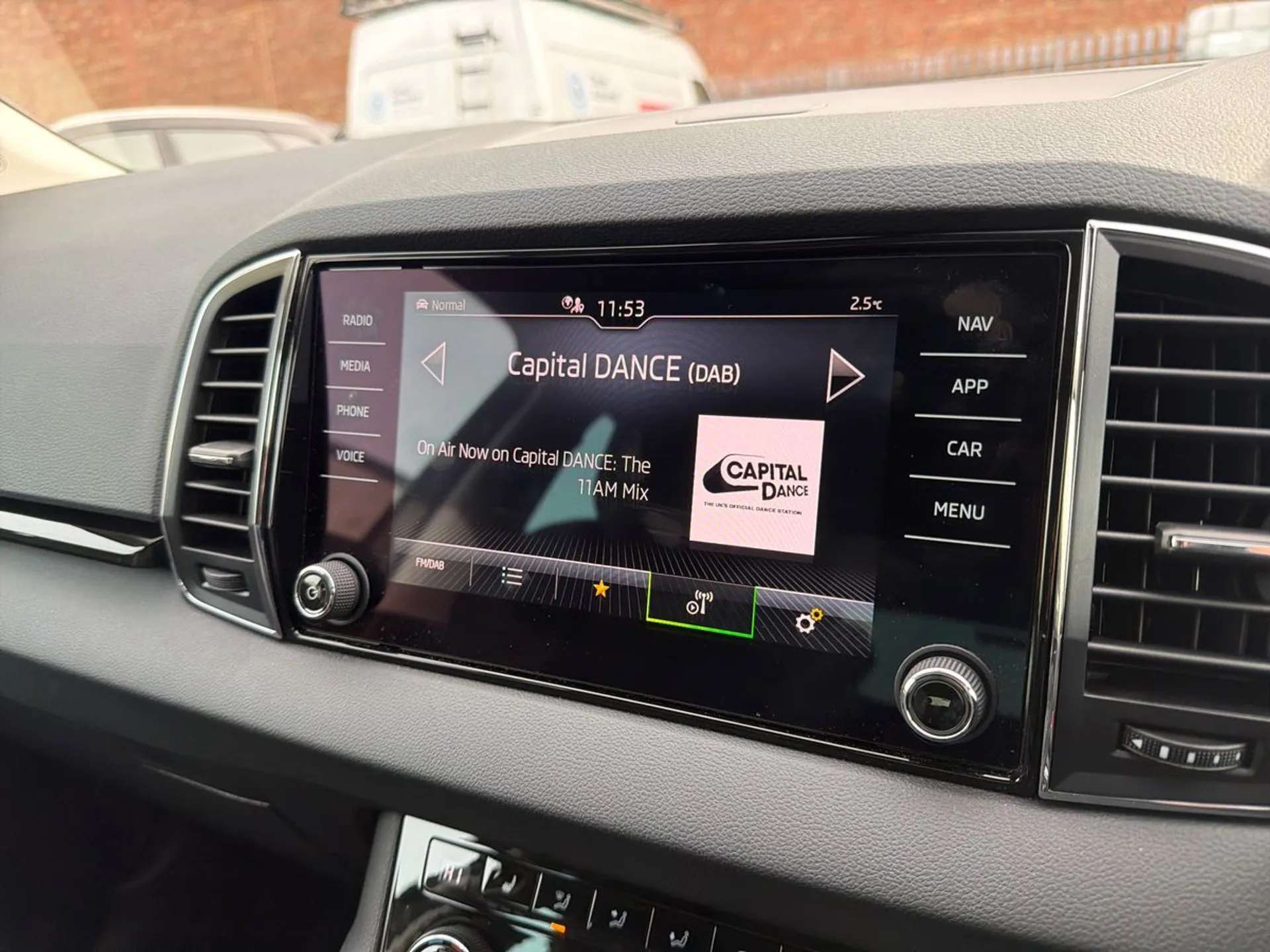 2023 SKODA KAROQ 2023 SKODA KAROQ