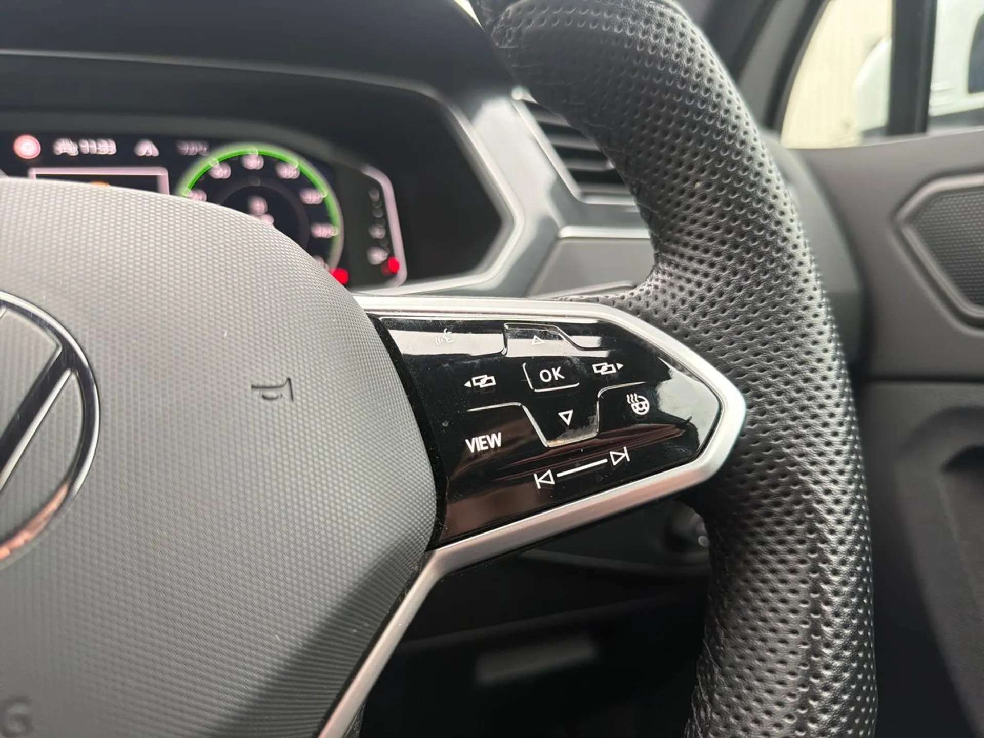 2023 VOLKSWAGEN TIGUAN 2023 VOLKSWAGEN TIGUAN