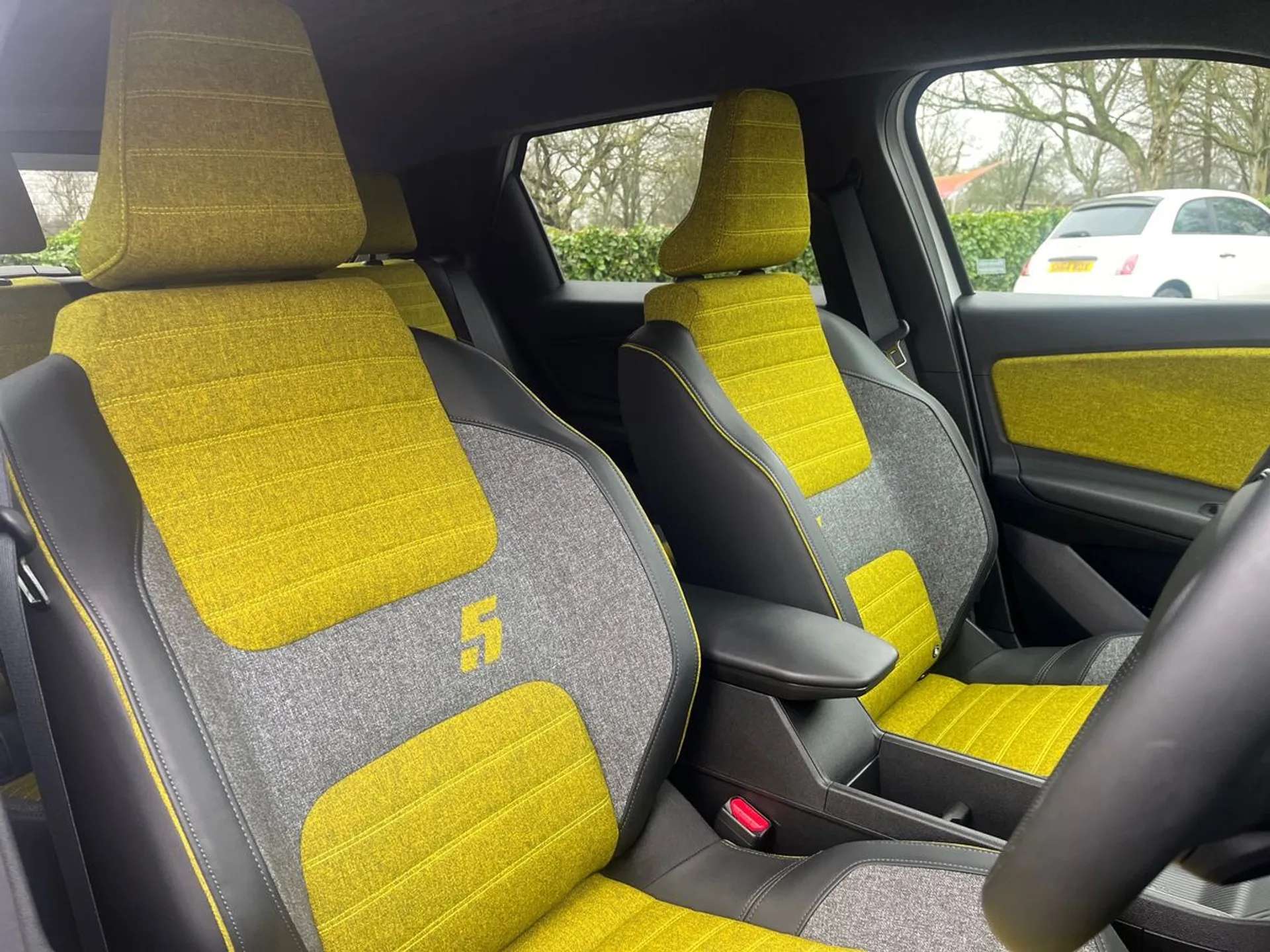 2025 RENAULT 5 2025 RENAULT 5