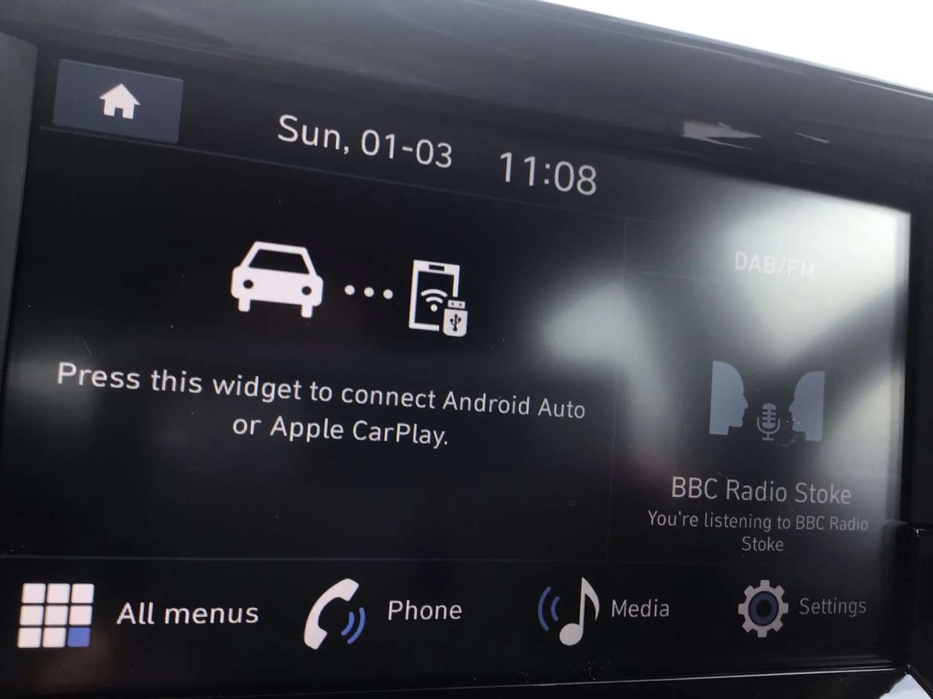 2024 HYUNDAI I10 2024 HYUNDAI I10