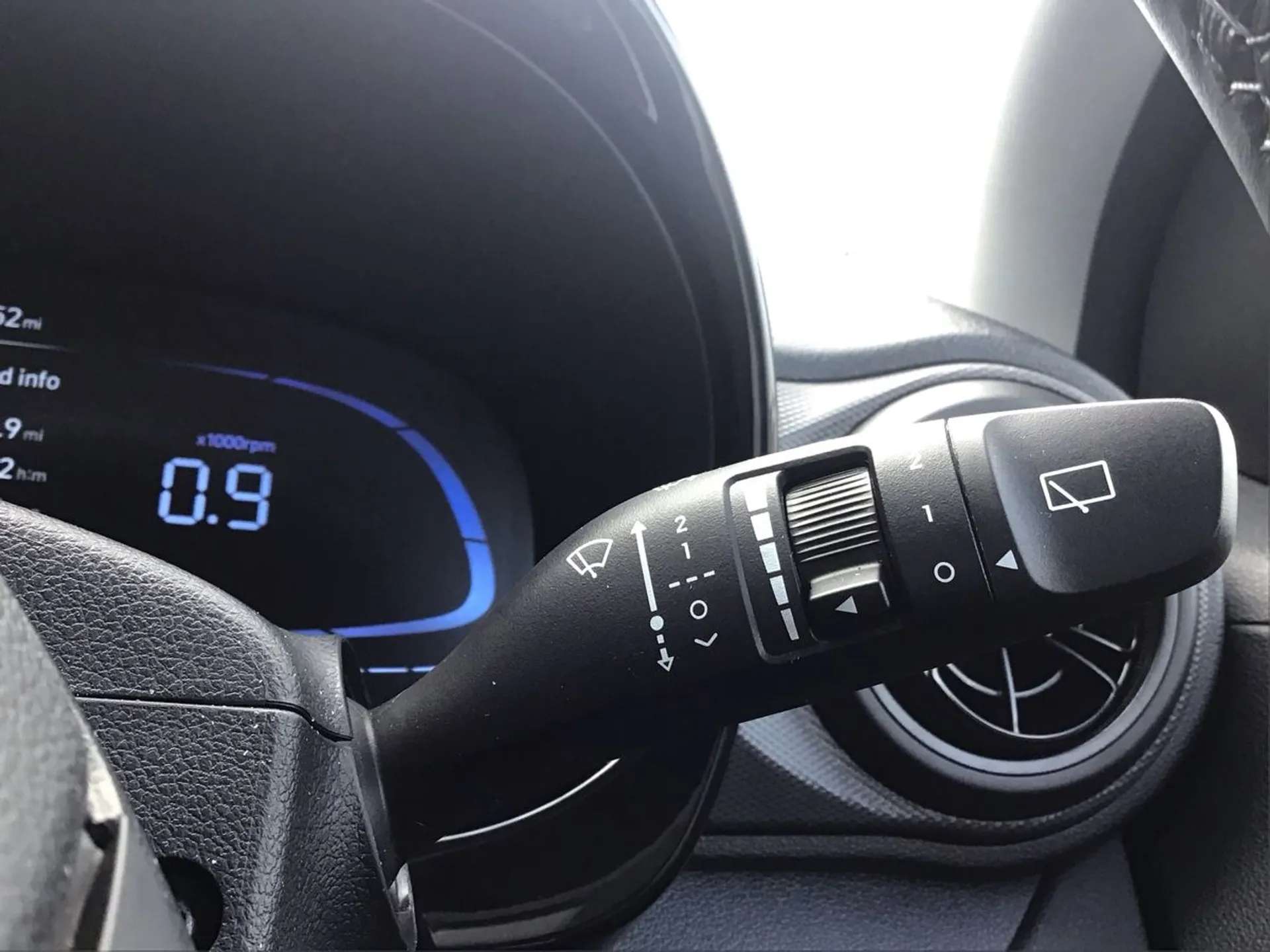 2024 HYUNDAI I10 2024 HYUNDAI I10