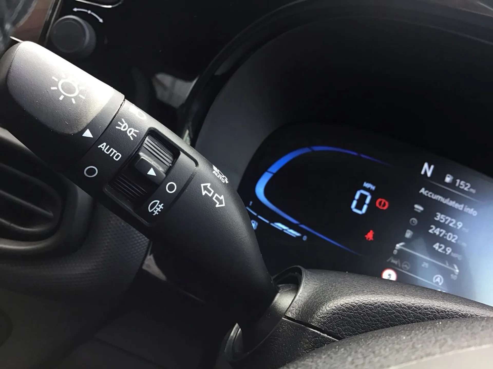 2024 HYUNDAI I10 2024 HYUNDAI I10