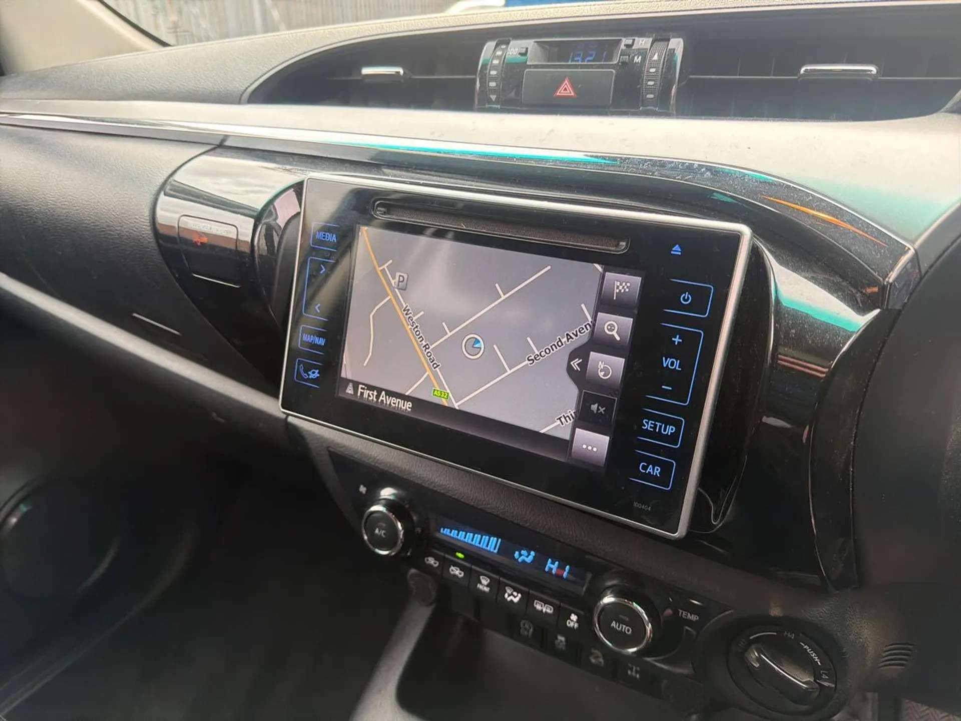 2019 TOYOTA HILUX 2019 TOYOTA HILUX