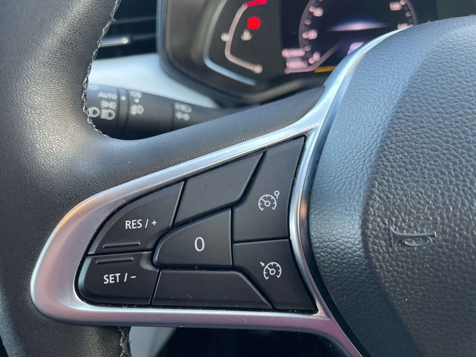 2023 RENAULT CLIO 2023 RENAULT CLIO