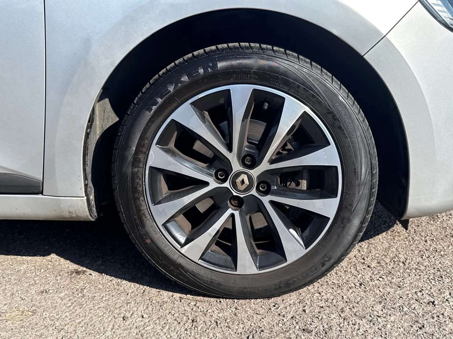 2021 RENAULT CLIO 2021 RENAULT CLIO