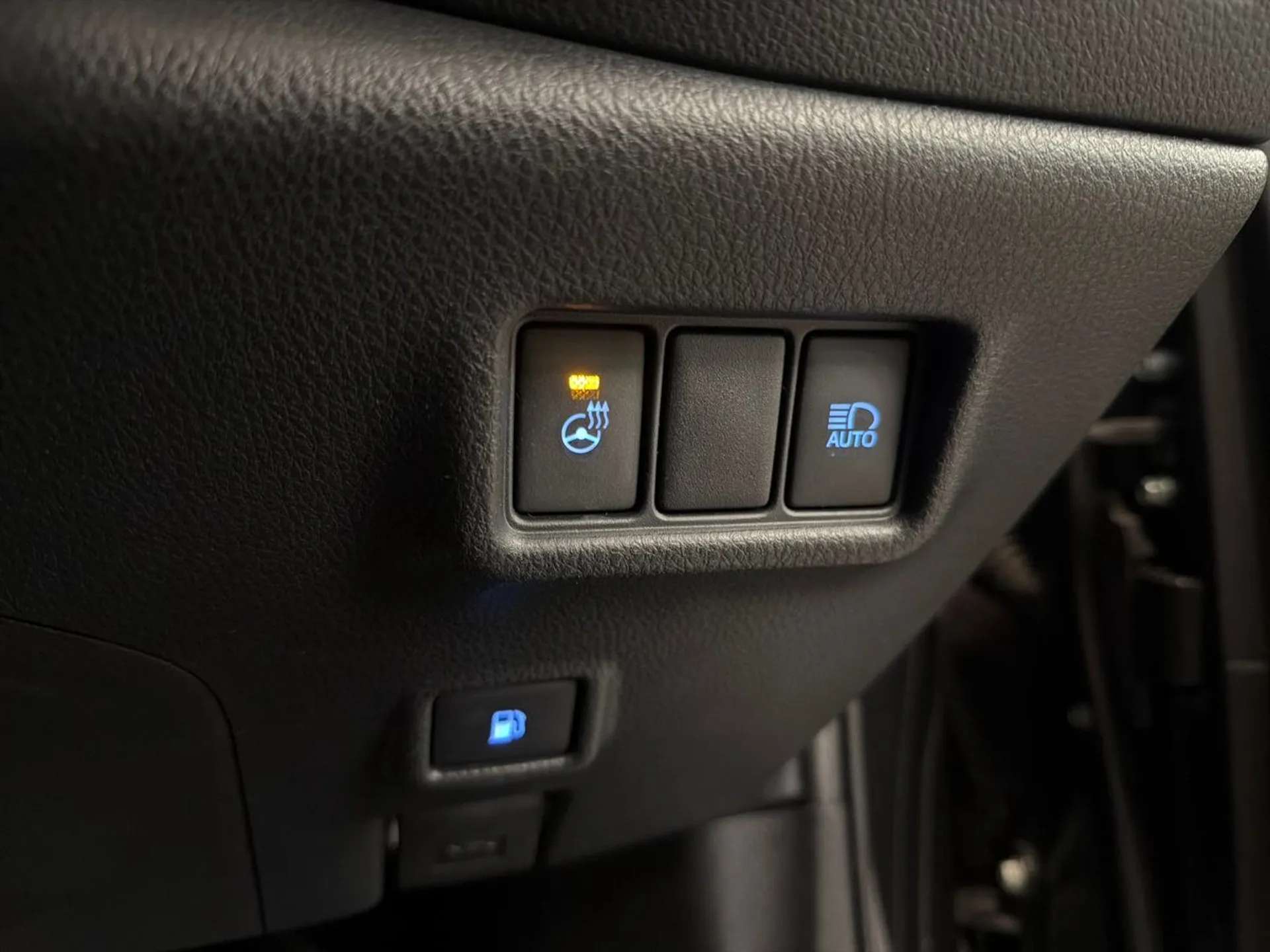 2020 TOYOTA C-HR 2020 TOYOTA C-HR