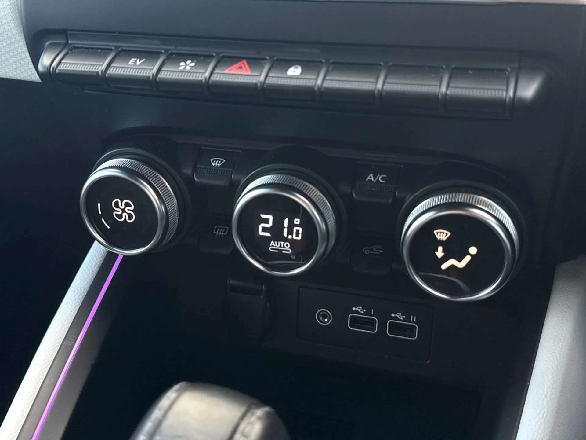 2023 RENAULT CLIO 2023 RENAULT CLIO