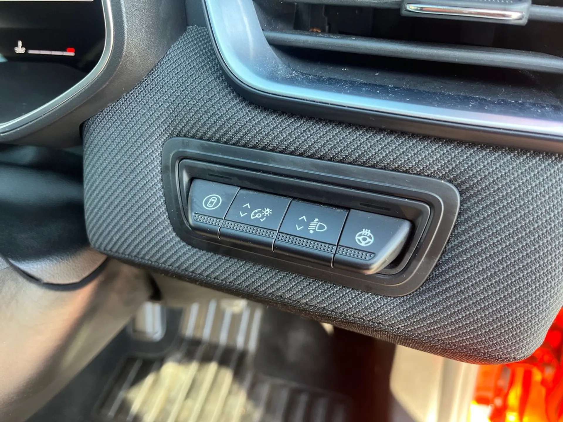 2025 RENAULT CLIO 2025 RENAULT CLIO